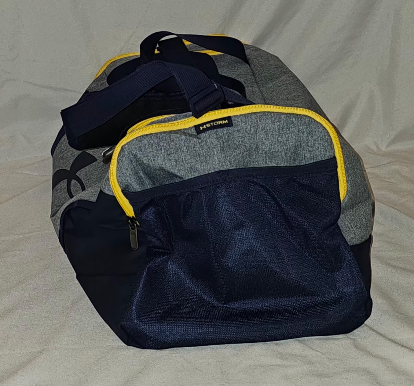Under Armour Undeniable 5.0 Duffel Bag Gray/Navy/Yellow (21″ x 10″ x 10″)