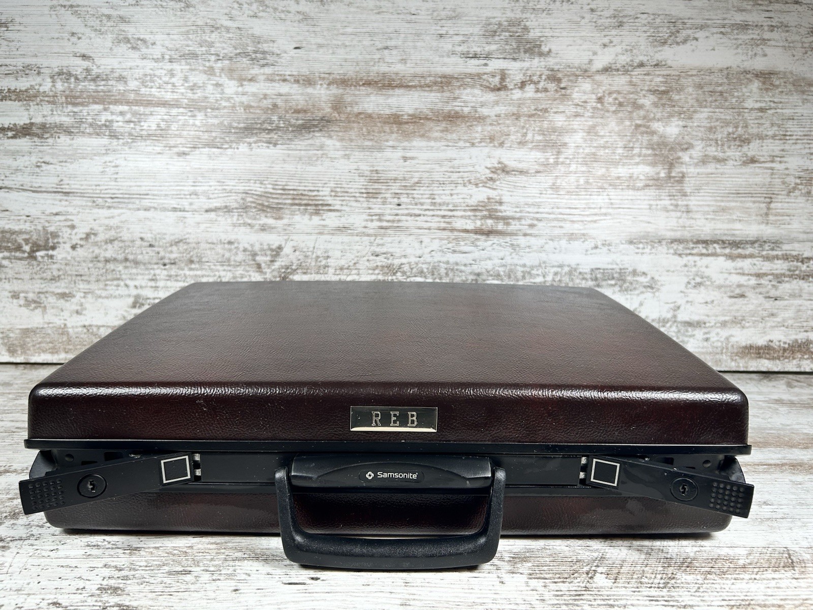 Samsonite Classic XL Briefcase Hard Shell Case with Keys