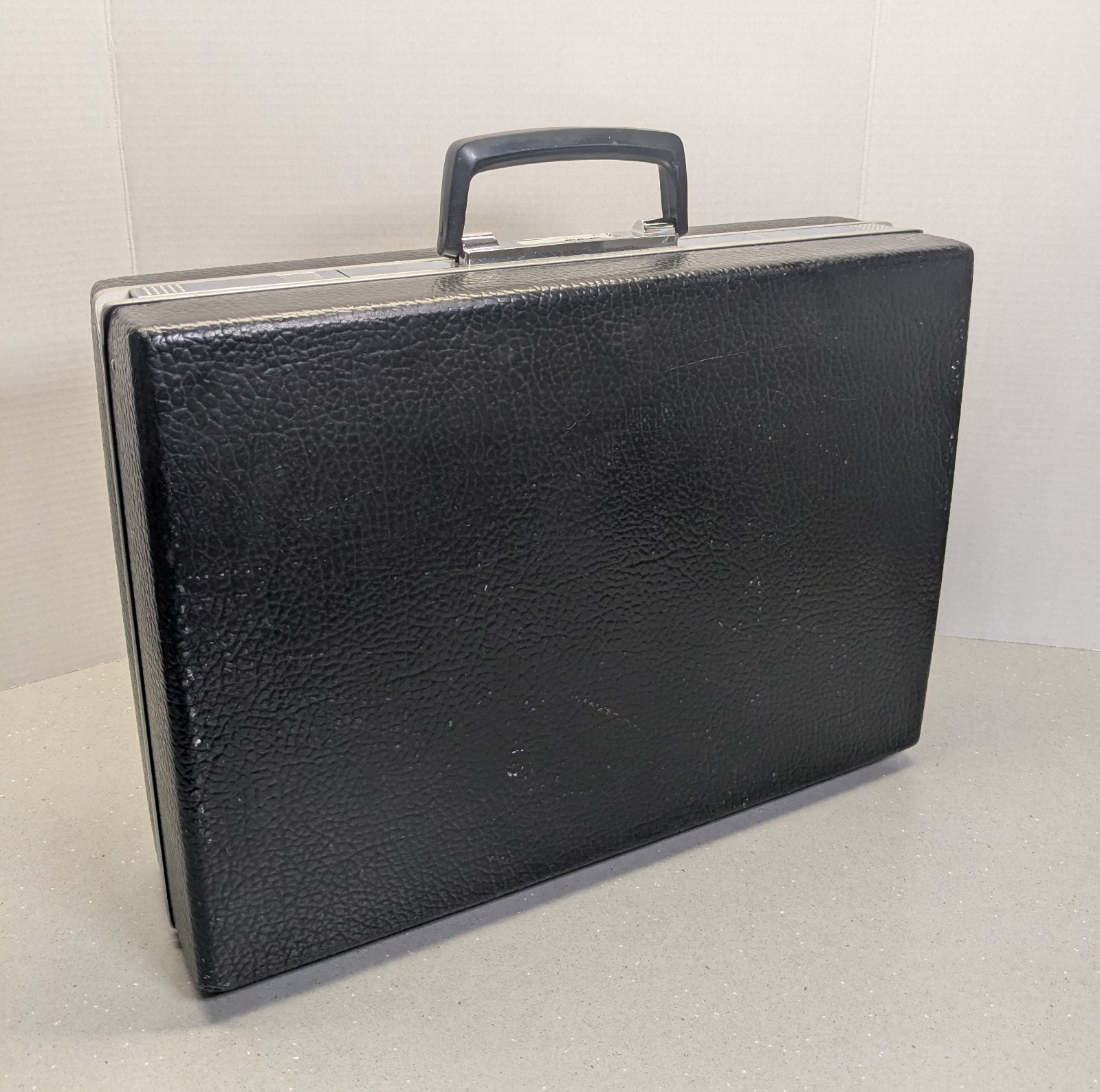 vintage 1970s black hardshell Classic 100 SAMSONITE BRIEFCASE attache COMBO LOCK