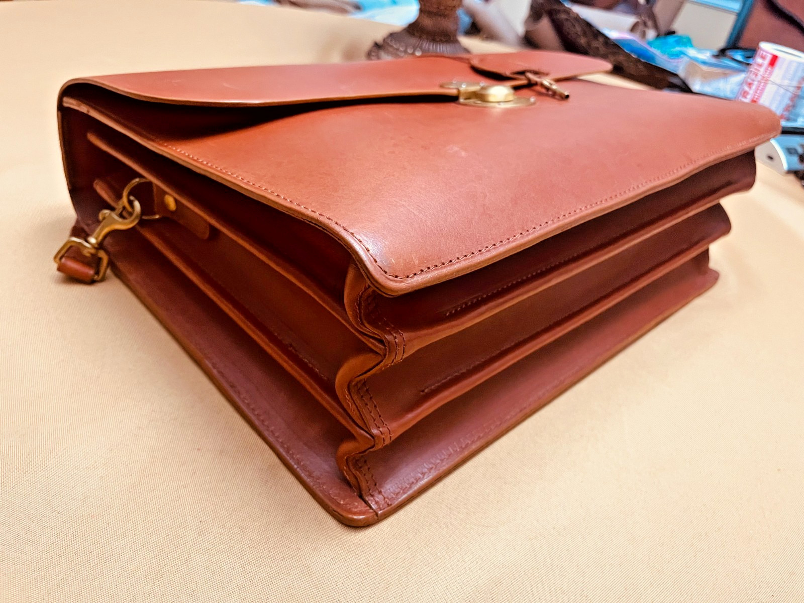 PICKETT of LONDON Thick Bridle Leather Briefcase / Messenger Bag – England