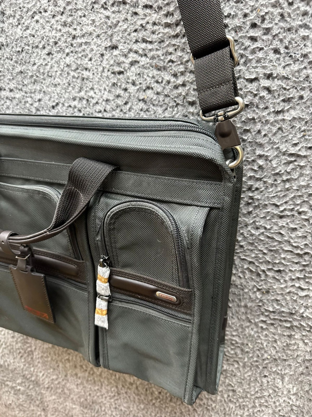 NWD Tumi Compact Large Screen Laptop Brief Bag Black 13.5″ x 17.5″ x 3.5″ $350