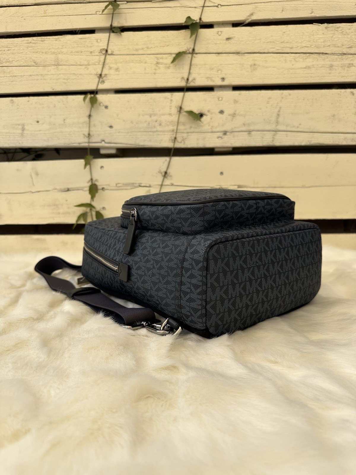 Michael Kors Cooper Commuter Sling Pack – Admiral Blue
