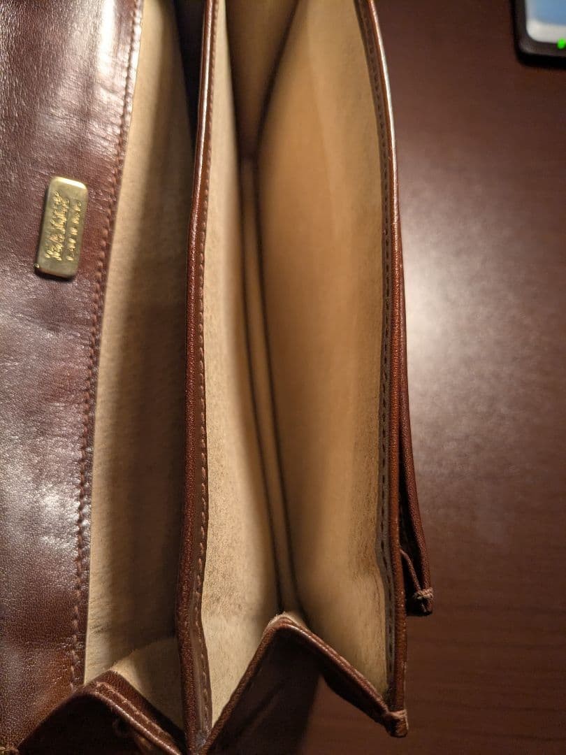 BALLY Leather Clutch Bag Brown Classic Design, Vintage, Durable, 16x24cm