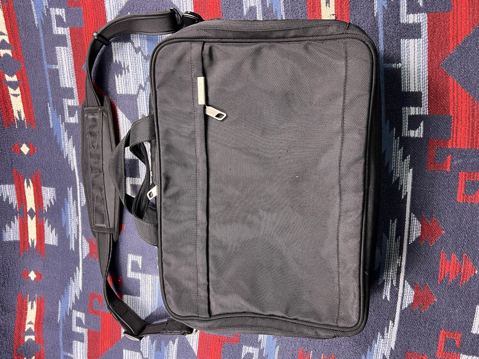 Pacsafe Messenger Anti Theft Briefcase Bag Laptop Travel Shoulder Strap Case