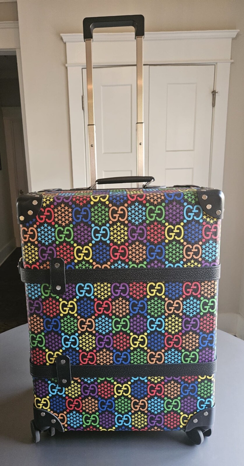 Gucci x Globe-Trotter Psychedelic Trolley w/ Dust Cover + Luggage Tag; Awesome!