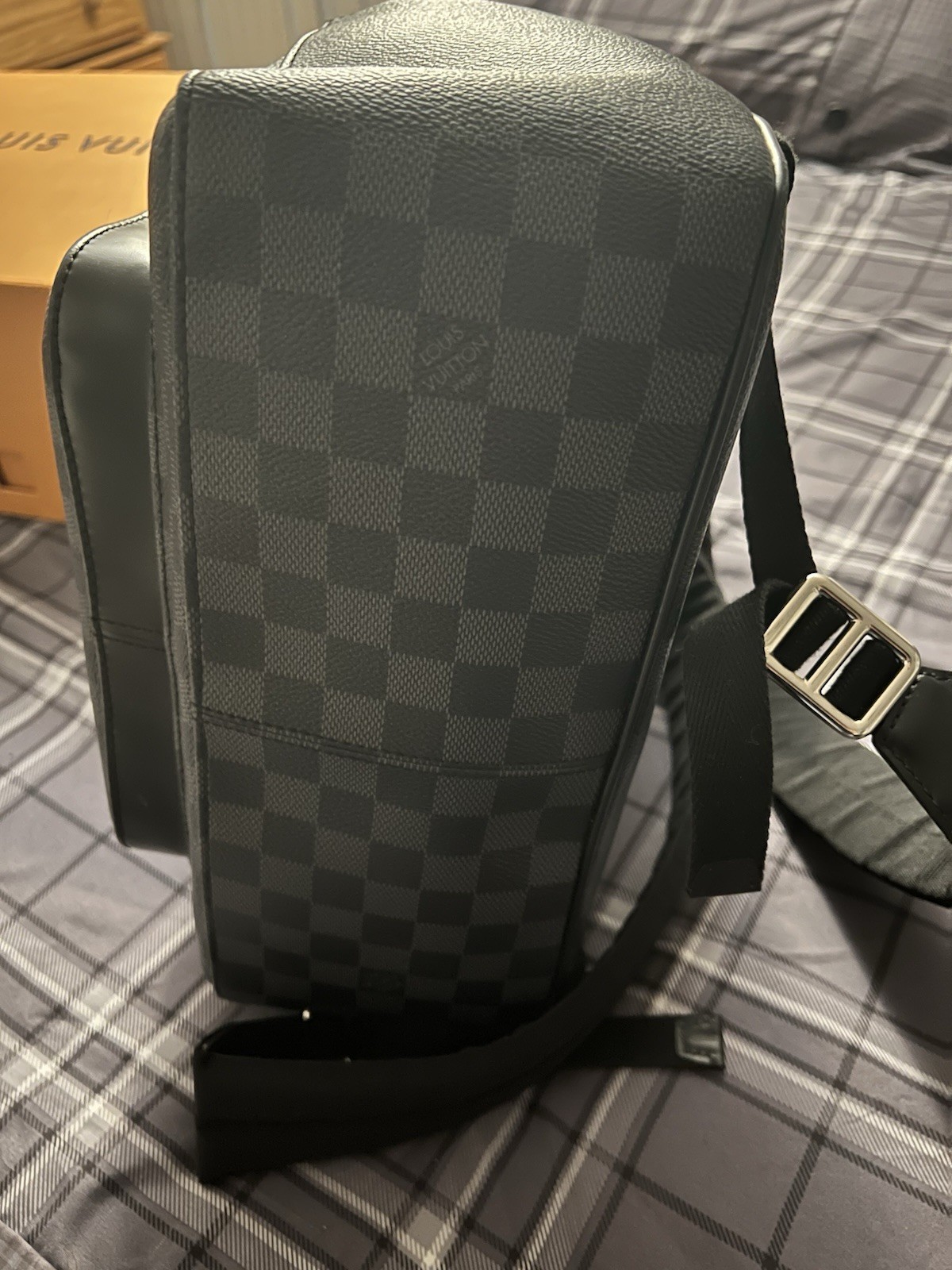Louis Vuitton Men’s Backpack Graphite Josh w Box & Receipt