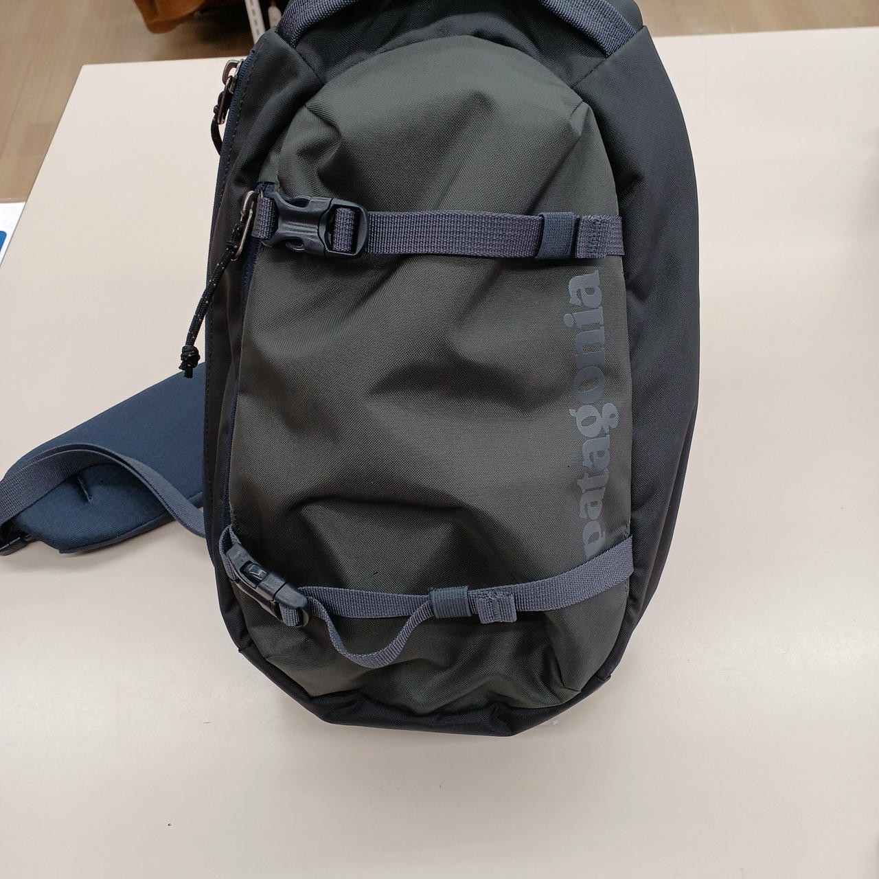 Patagonia Atom Sling 8L Blue Gray Condition B Body Bag
