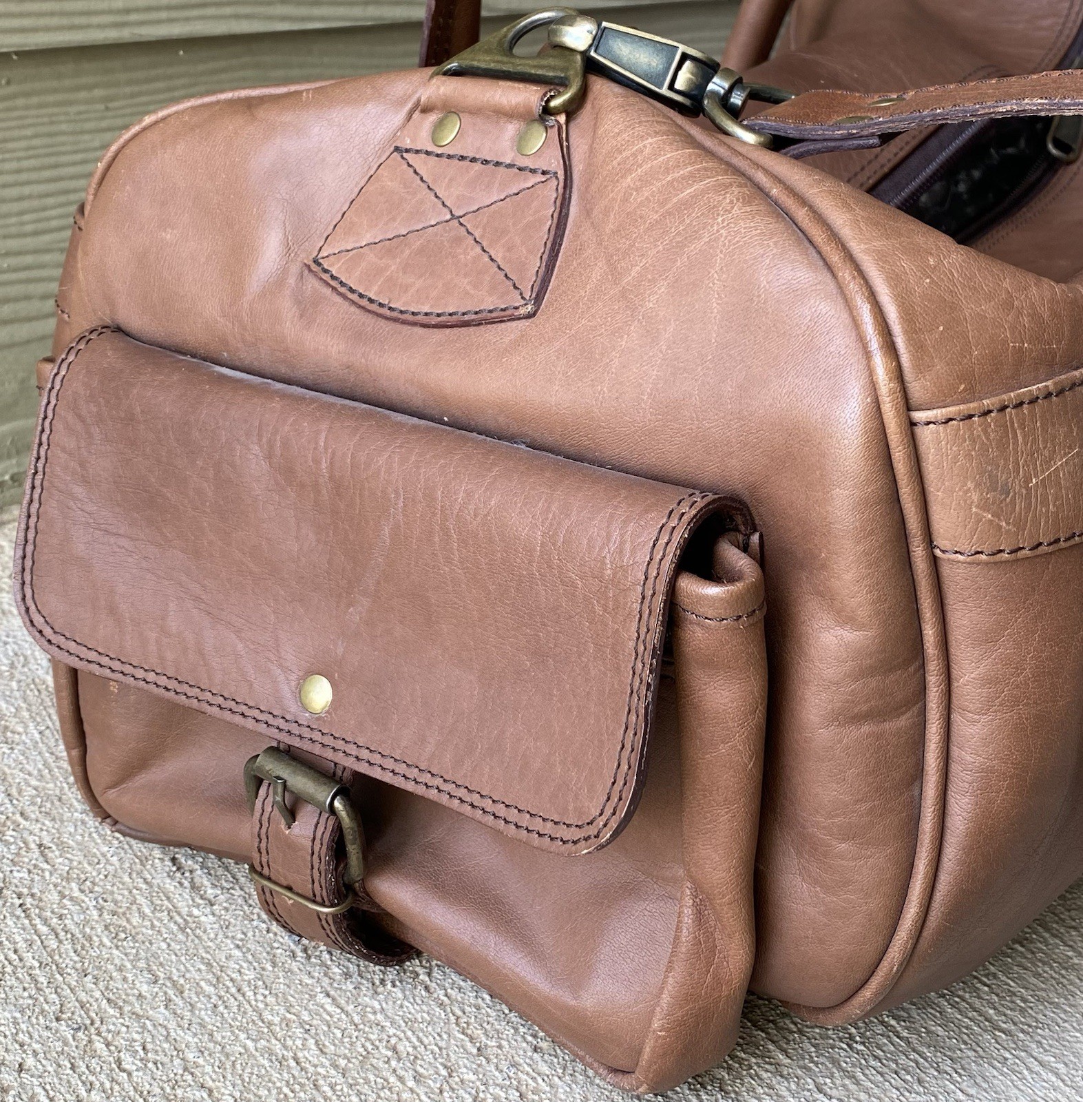 Buffalo Jackson Trading Company – Leather Duffle Bag – Used