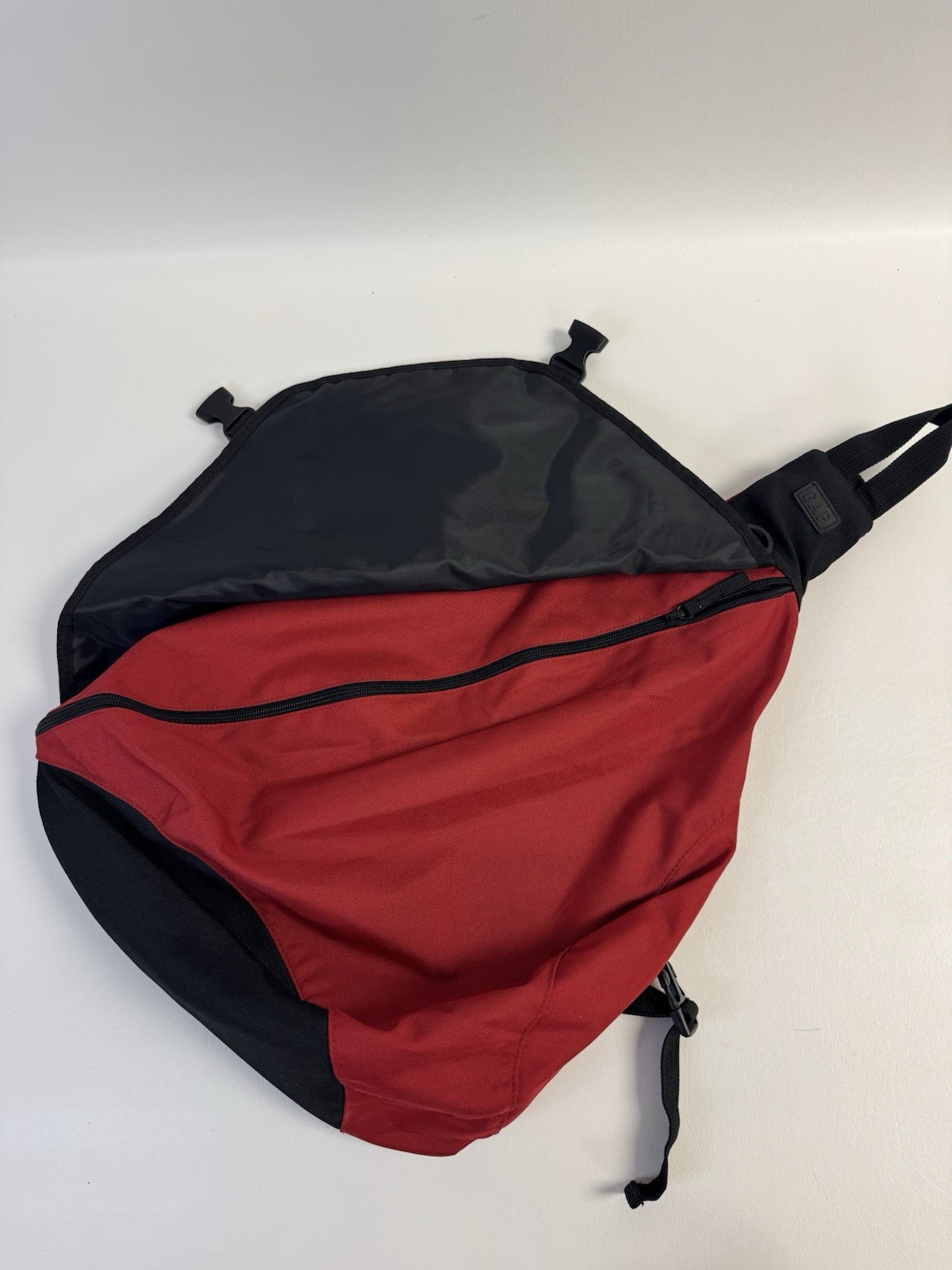 Vtg GAP 2005 Sling Bag Y2K Single Strap Crossbody Shoulder Backpack Gorpcore Red
