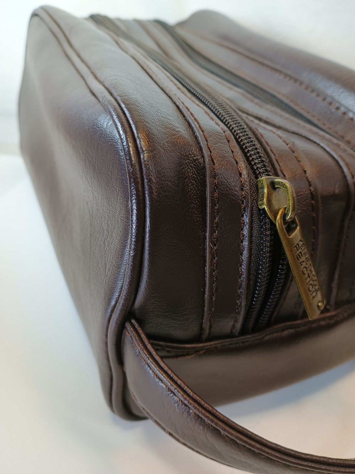Kenneth Cole Reaction Case Travel Bag Brown NEW 559781N