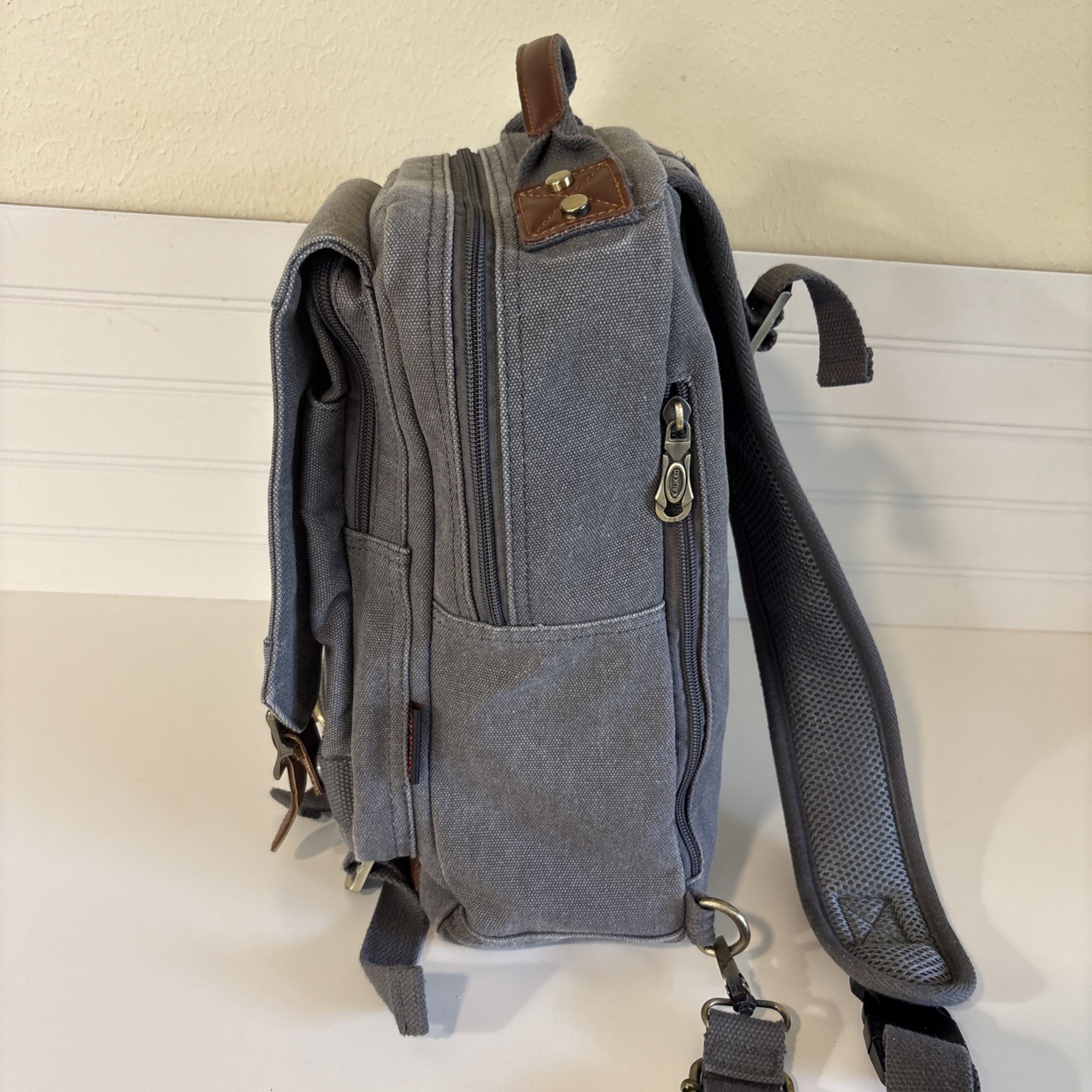 Retro Crossbody Sling Gray Canvas Messenger Bag 14″ Laptop EUC
