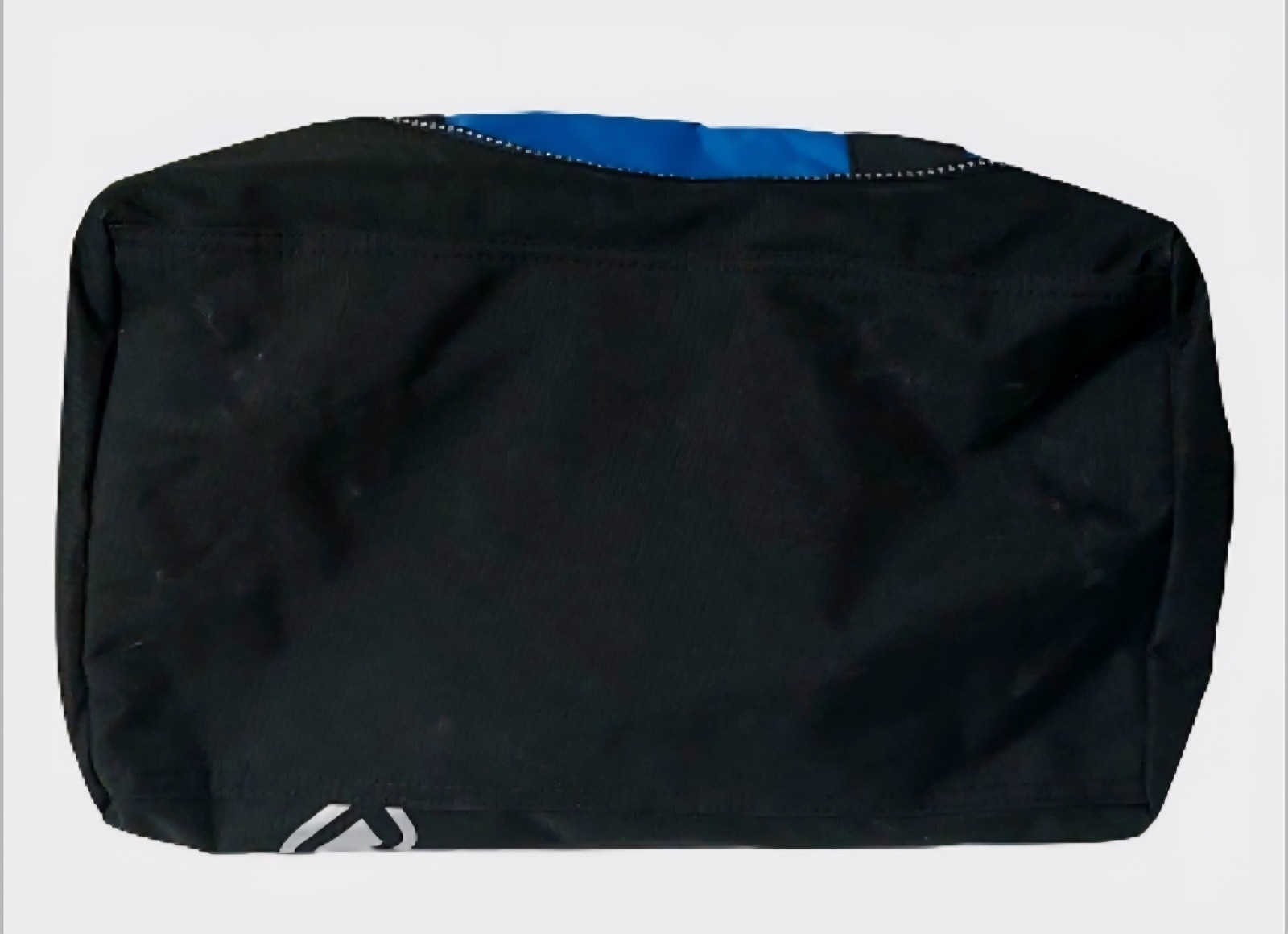 OGIO Half Dome Duffel Bag Blue Black Gym Travel Bag Audio Pocket Udelhoven NWT