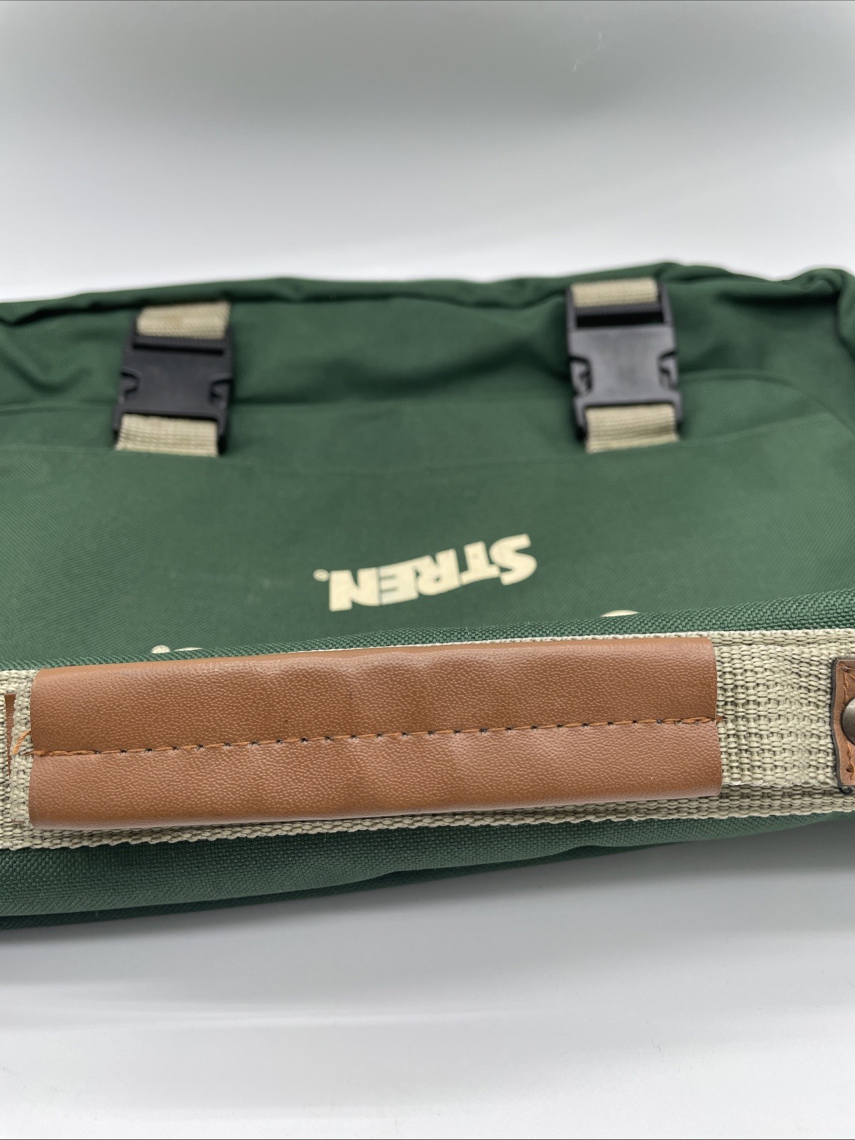 Leed’s North West Shoulder Bag Messenger Portfolio Green Canvas Remington Logo