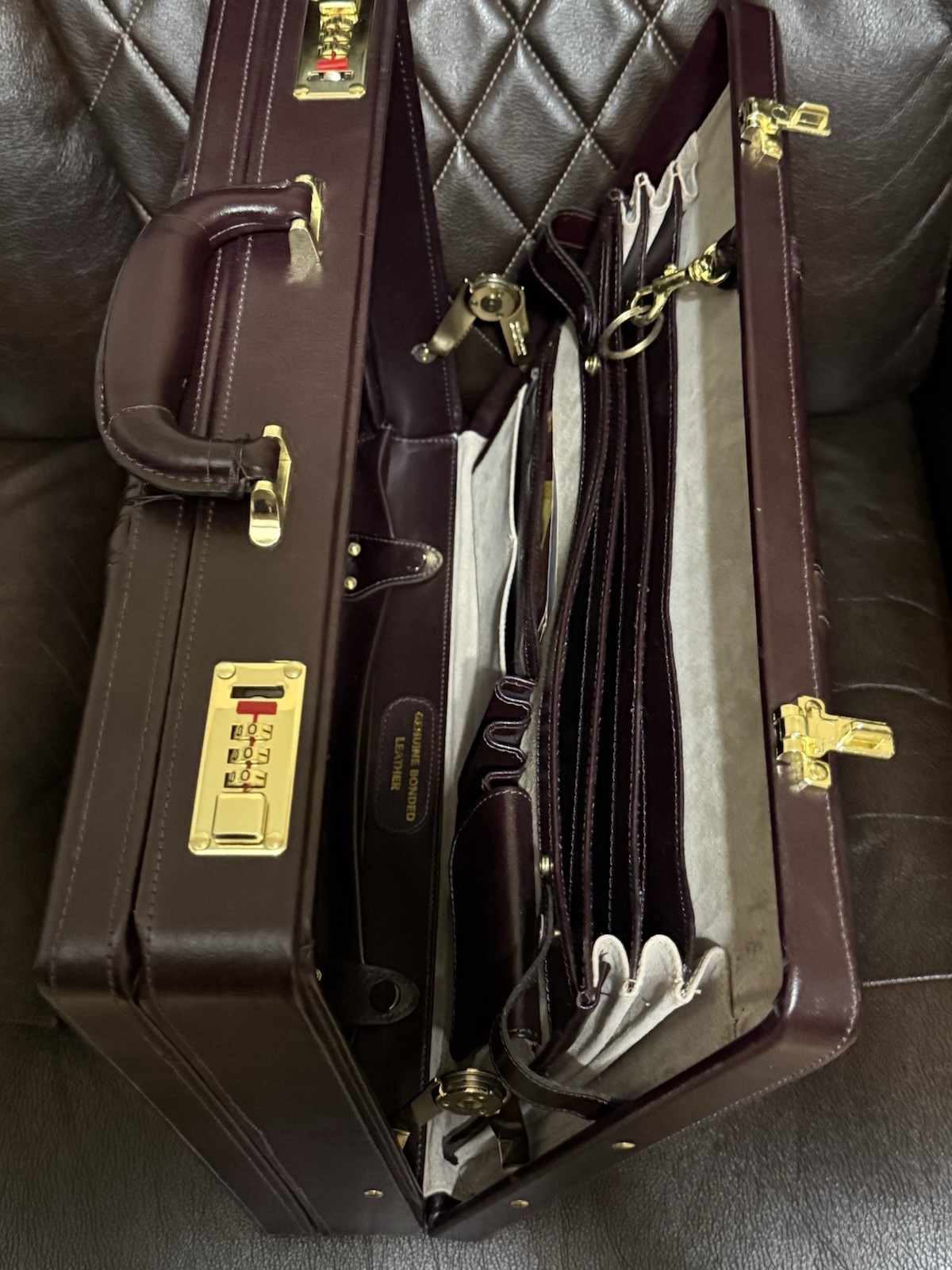 Vintage 80’s 90’s MacGregor Kmart Dual Opening Bonded Leather Attaché Briefcase