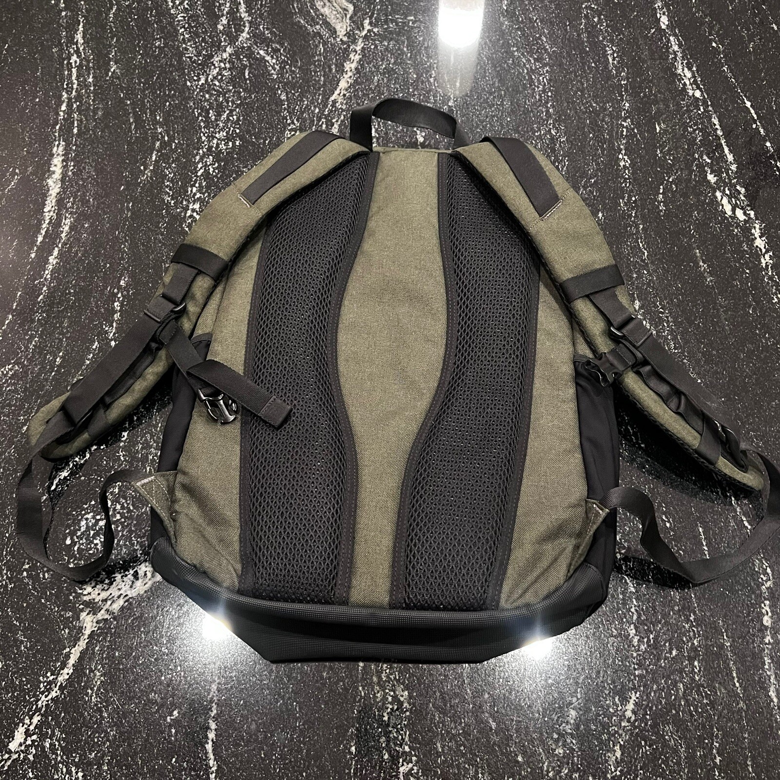 Oakley Transit Sport Backpack Utility Laptop Work Outdoor Water Repellent