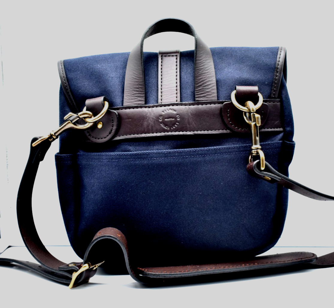 Filson Small Twill Field Bag Messenger Navy Blue