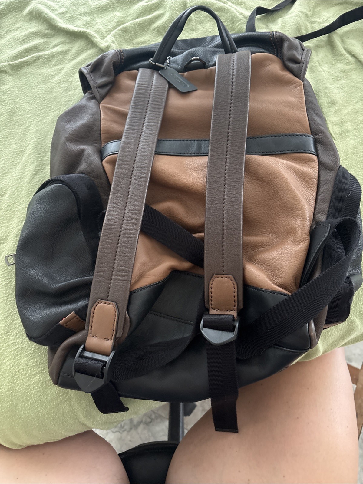 Coach Men’s Thompson Backpack Brown And Black Leather Panels Drawstring