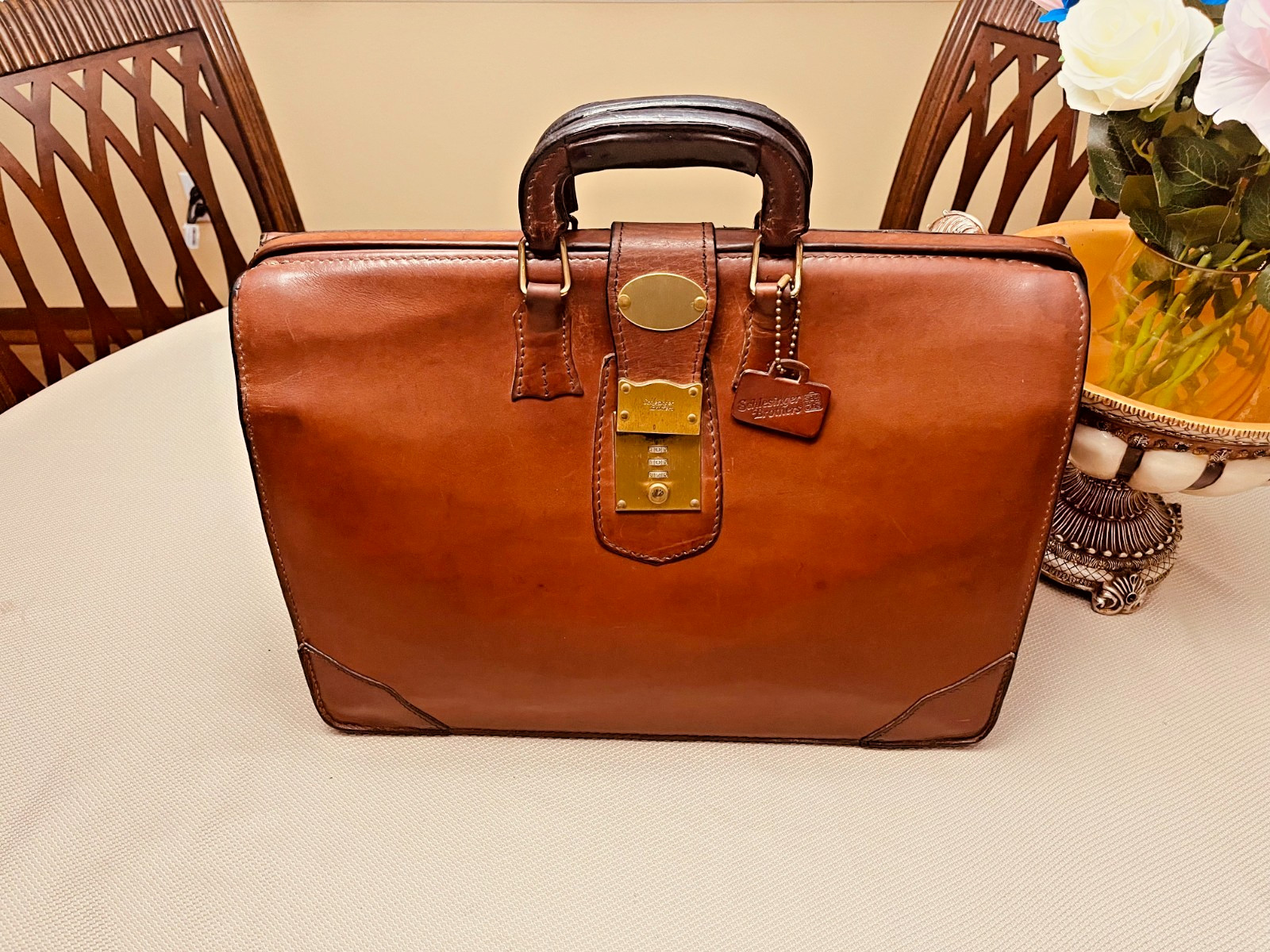 SCHLESINGER BROTHERS Tan Heavy Leather Briefcase / Lawyer Bag – Made in USA