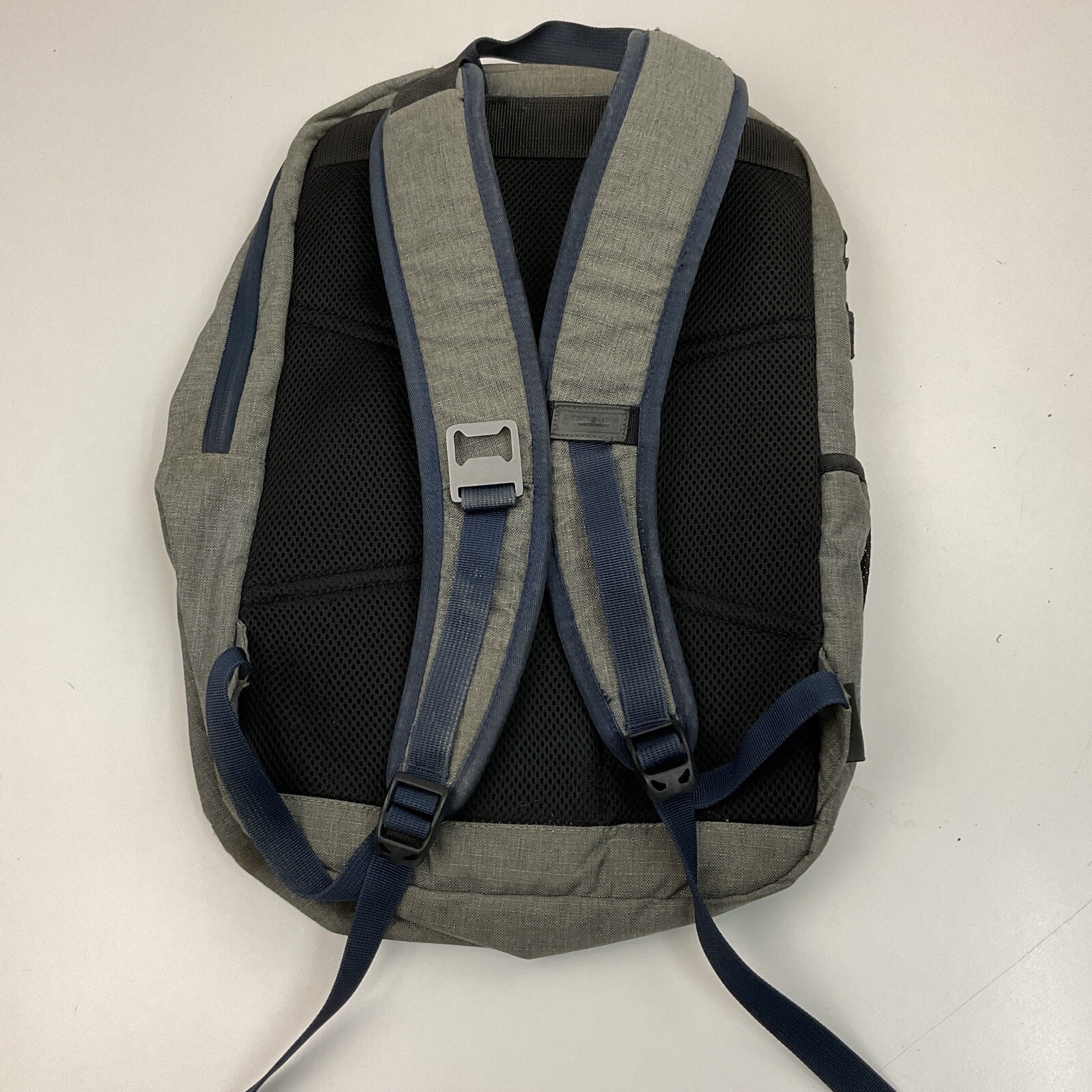 Timbuk 2 Division Travel Commute Work Straps Adjustable Backpack Grey
