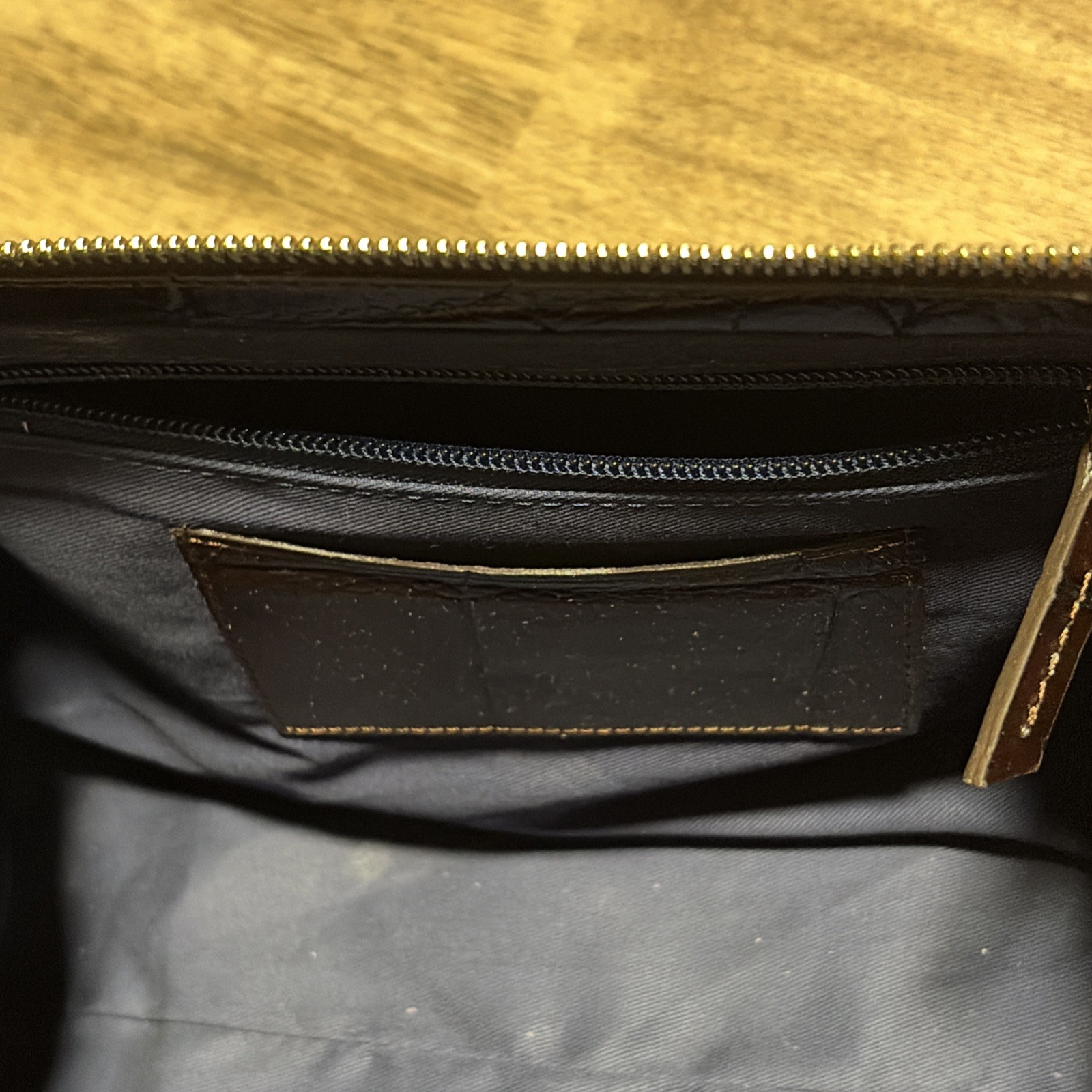 “Rare Find” Dooney & Bourke Men’s Shave Kit Bag