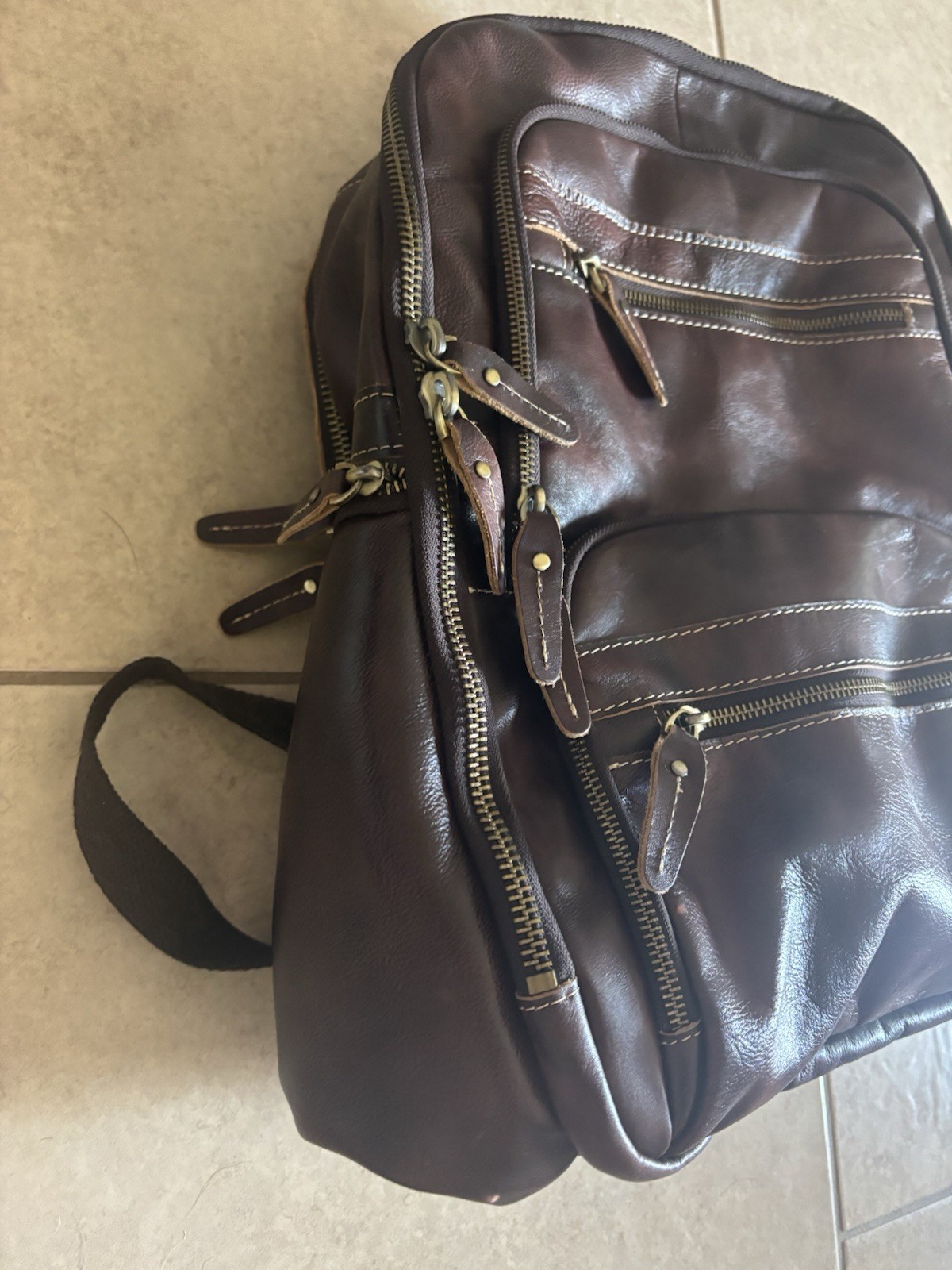 LANNSYNE Leather Brown Zip Backpack Adjustable Strap Multi Pocket Lined