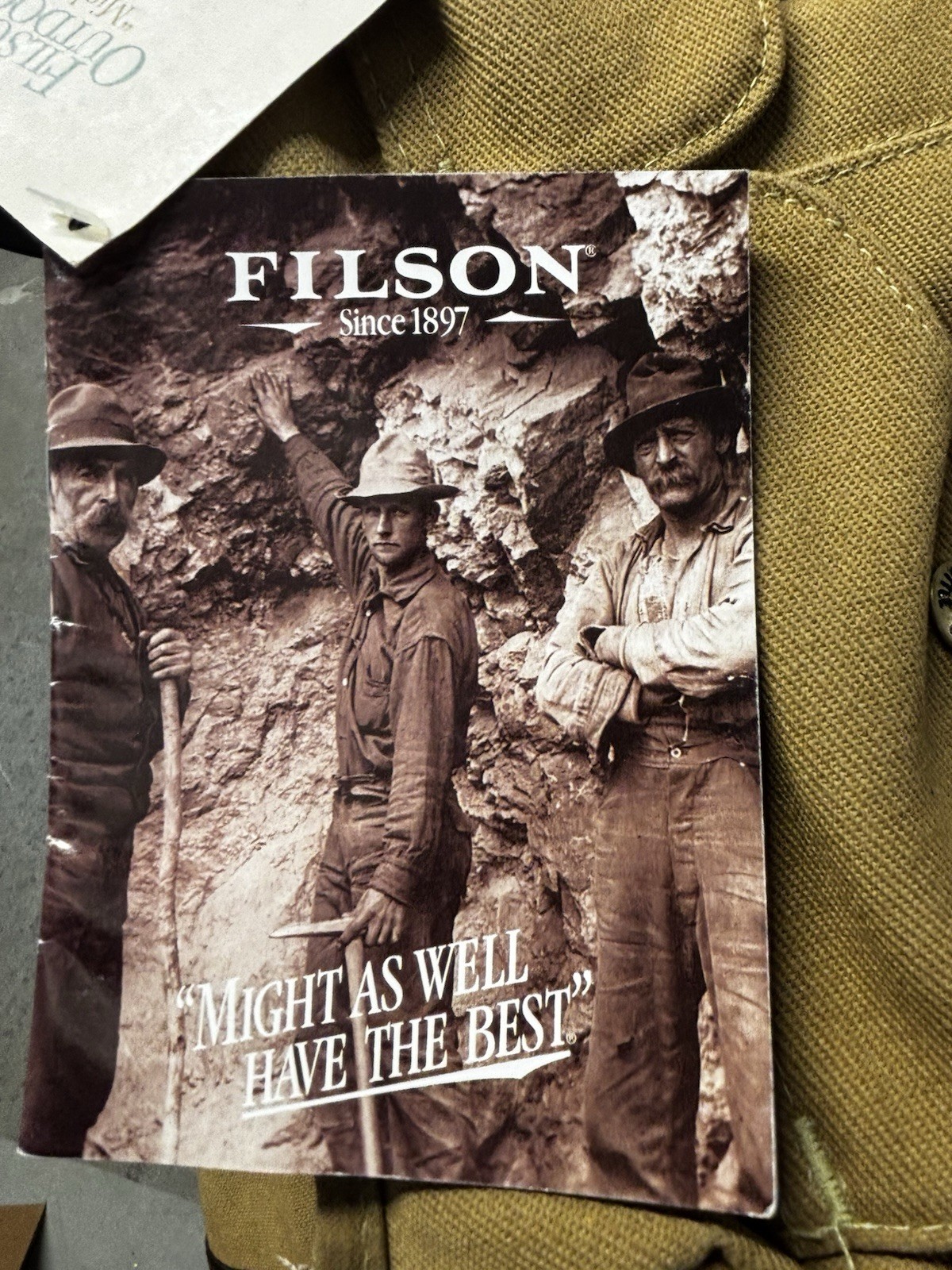 FILSON Medium Field Bag Tan Shoulder Messenger Canvas USA Vintage Embroidered