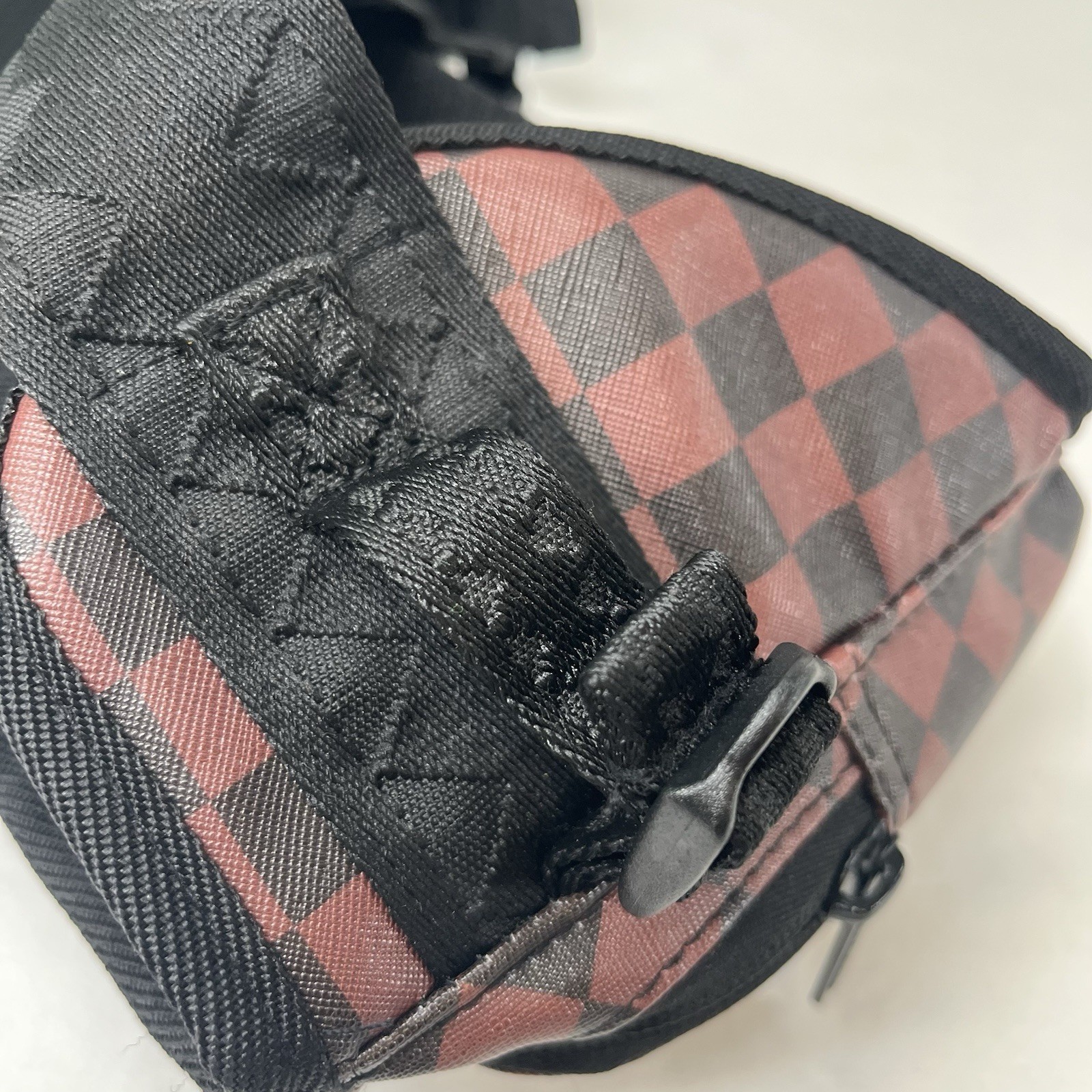 Sprayground Split the Check Checkered Cargo Shark Crossbody Limited Edition RARE