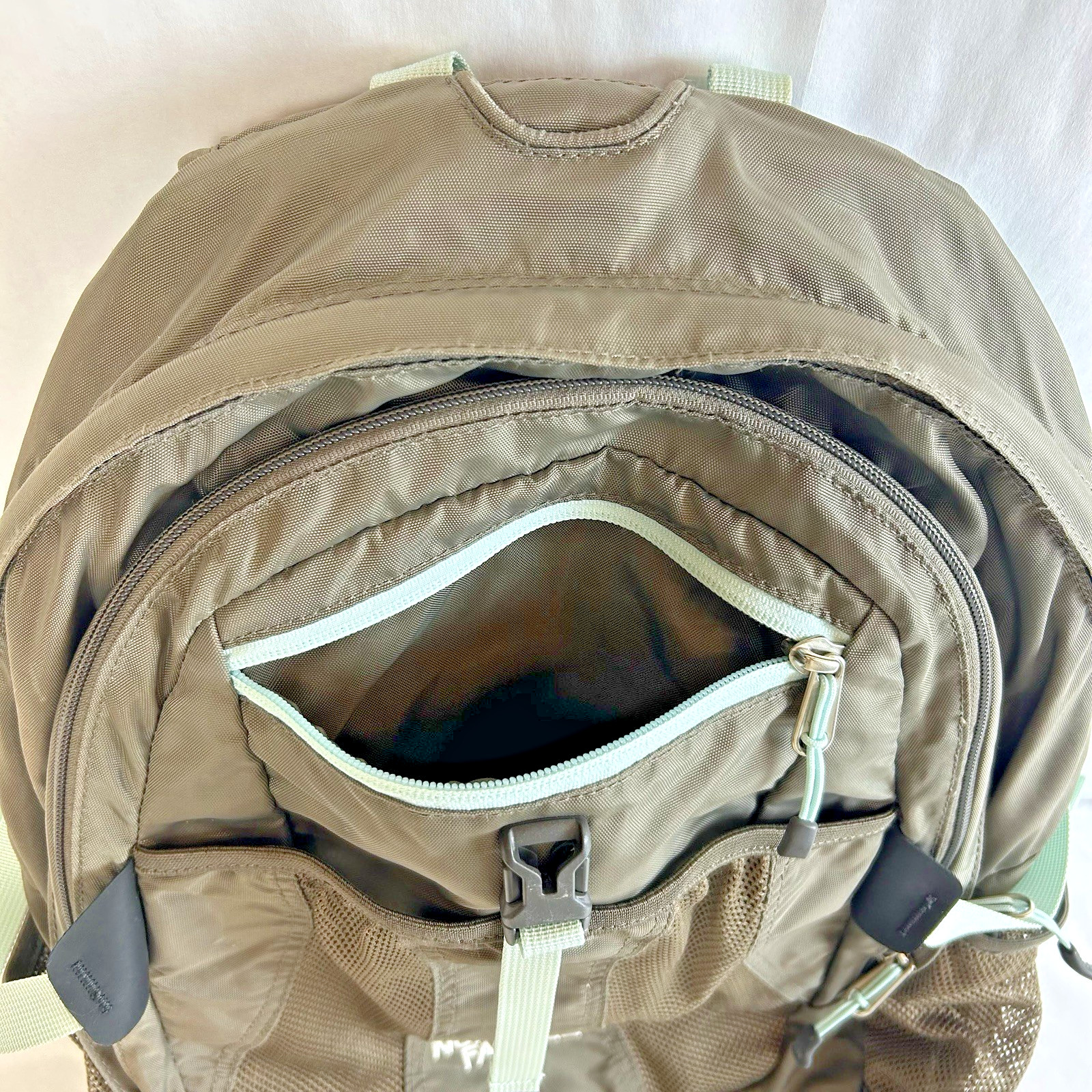 The North Face Backpack Unisex Brown Olive Recon Everyday School College Bookbag