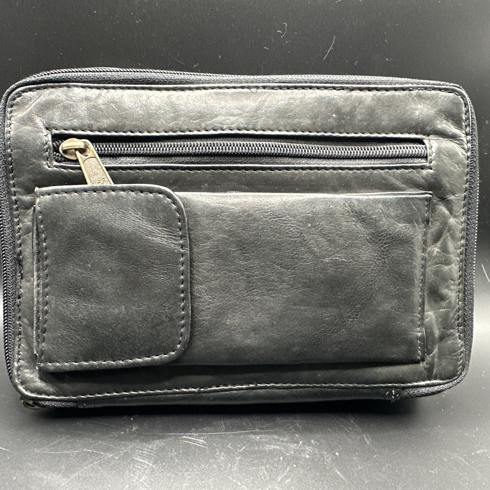 Vintage Wilson’s Leather Hand Strap Travel Bag Organizer Men’s or Women’s