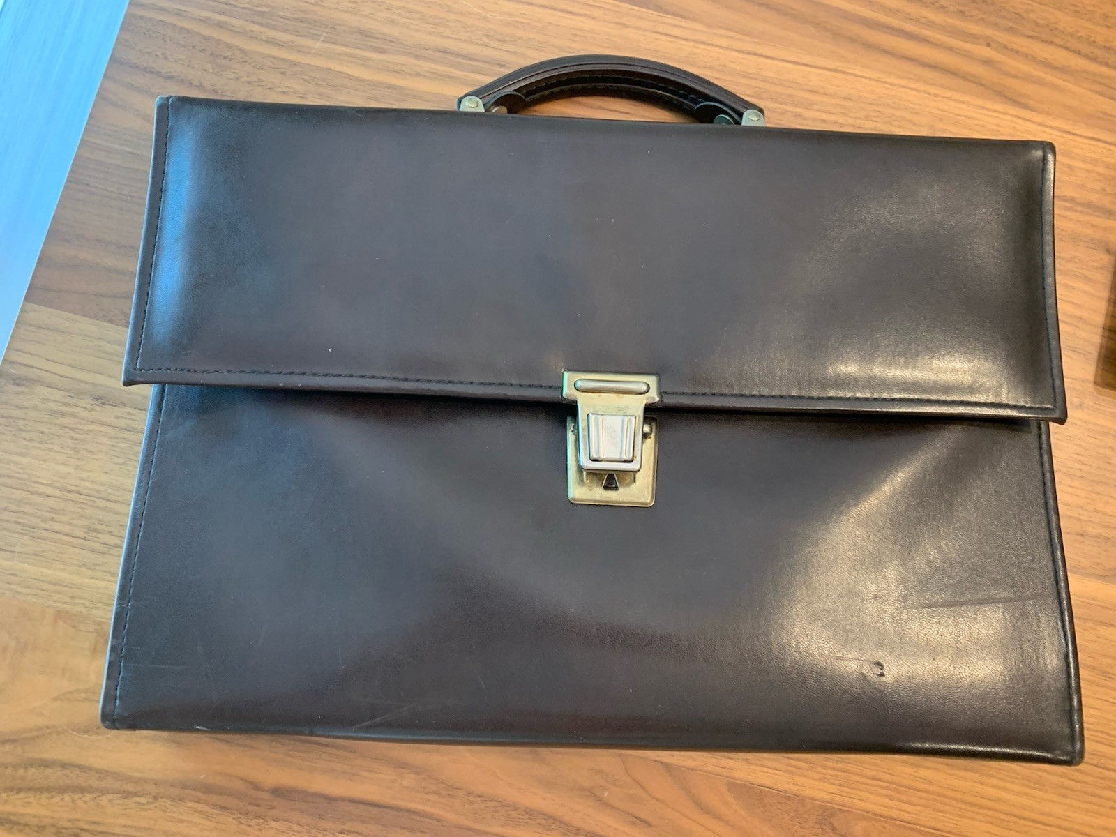 Vintage Leather Briefcase/Attache, Dark Brown, Made In Canada, Ariet Hardware