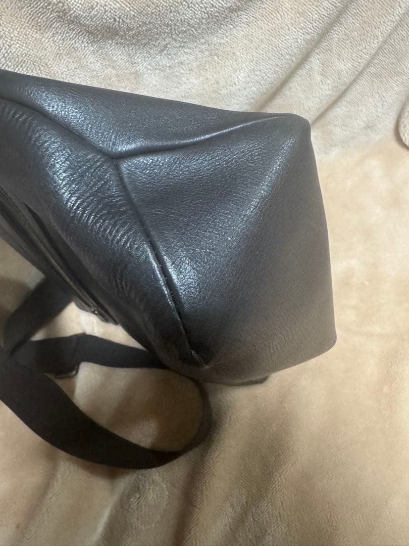 Louis Vuitton Black Leather Crossbody Messenger Bag Men Size 34cm VIN