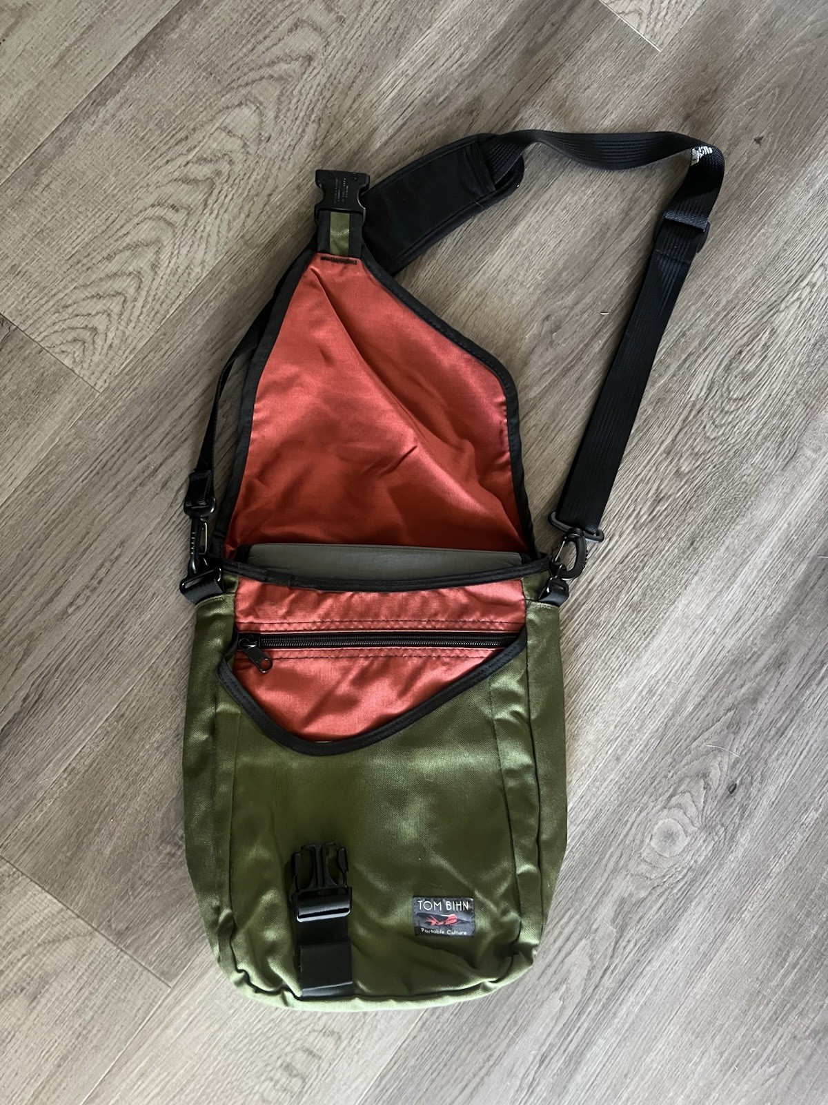Tom Bihn Ristretto Olive Green Messenger Bag with Orange Interior