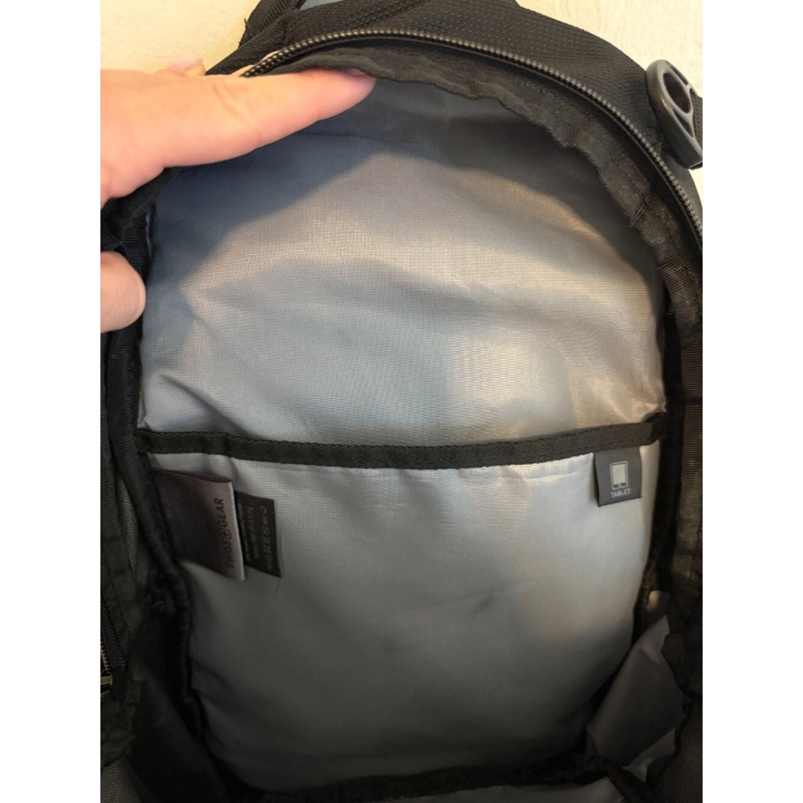 Swiss Gear City Pack – Black