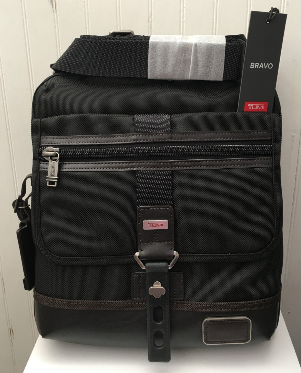 TUMI BRAVO Annapolis Zip Flap DARK BROWN 0222304HK2 Retail $275.00