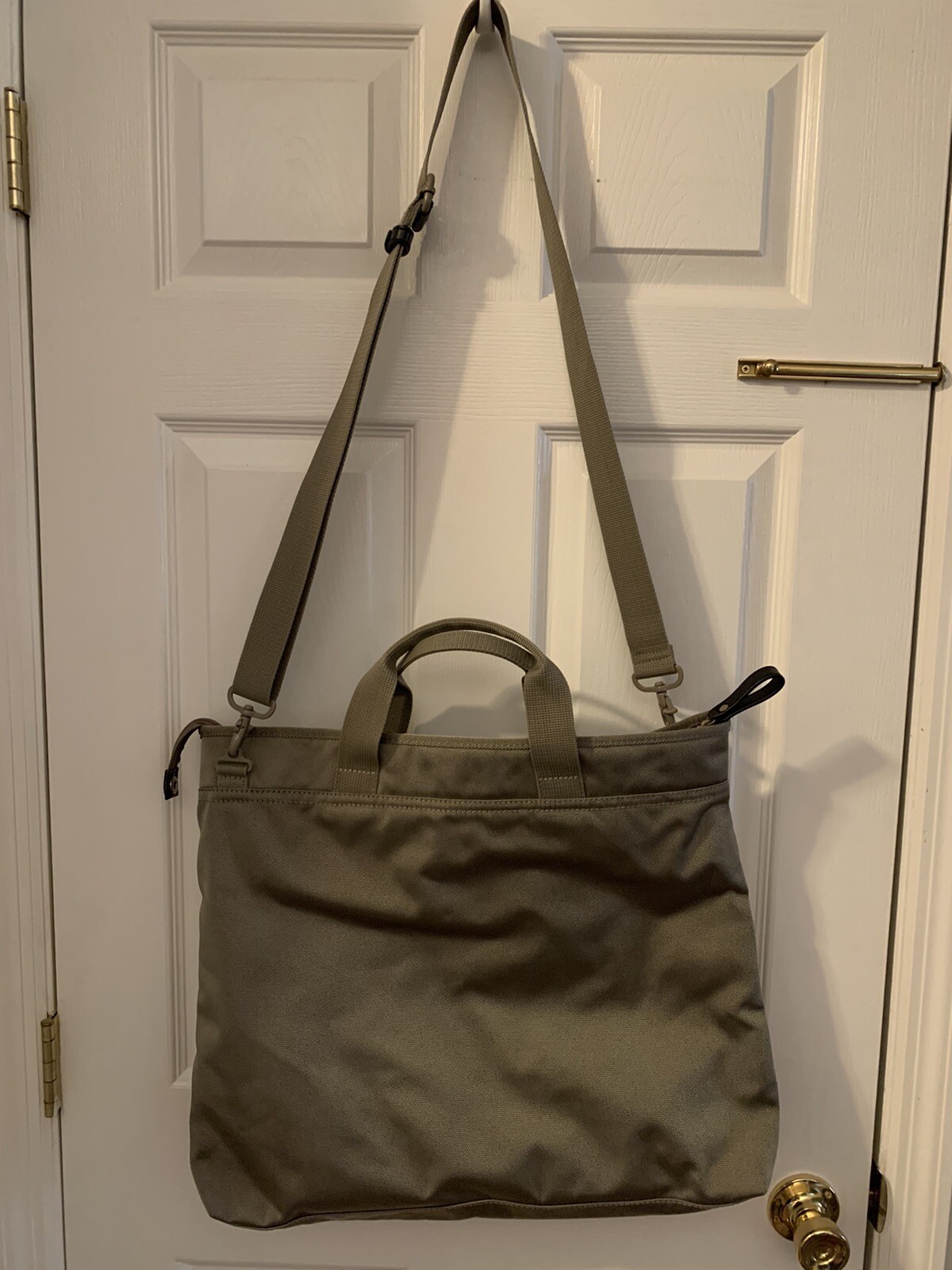 Calvin Klein Jeans CKJ Messenger Bag w/ Adjustable Removable Shoulder Strap NEW