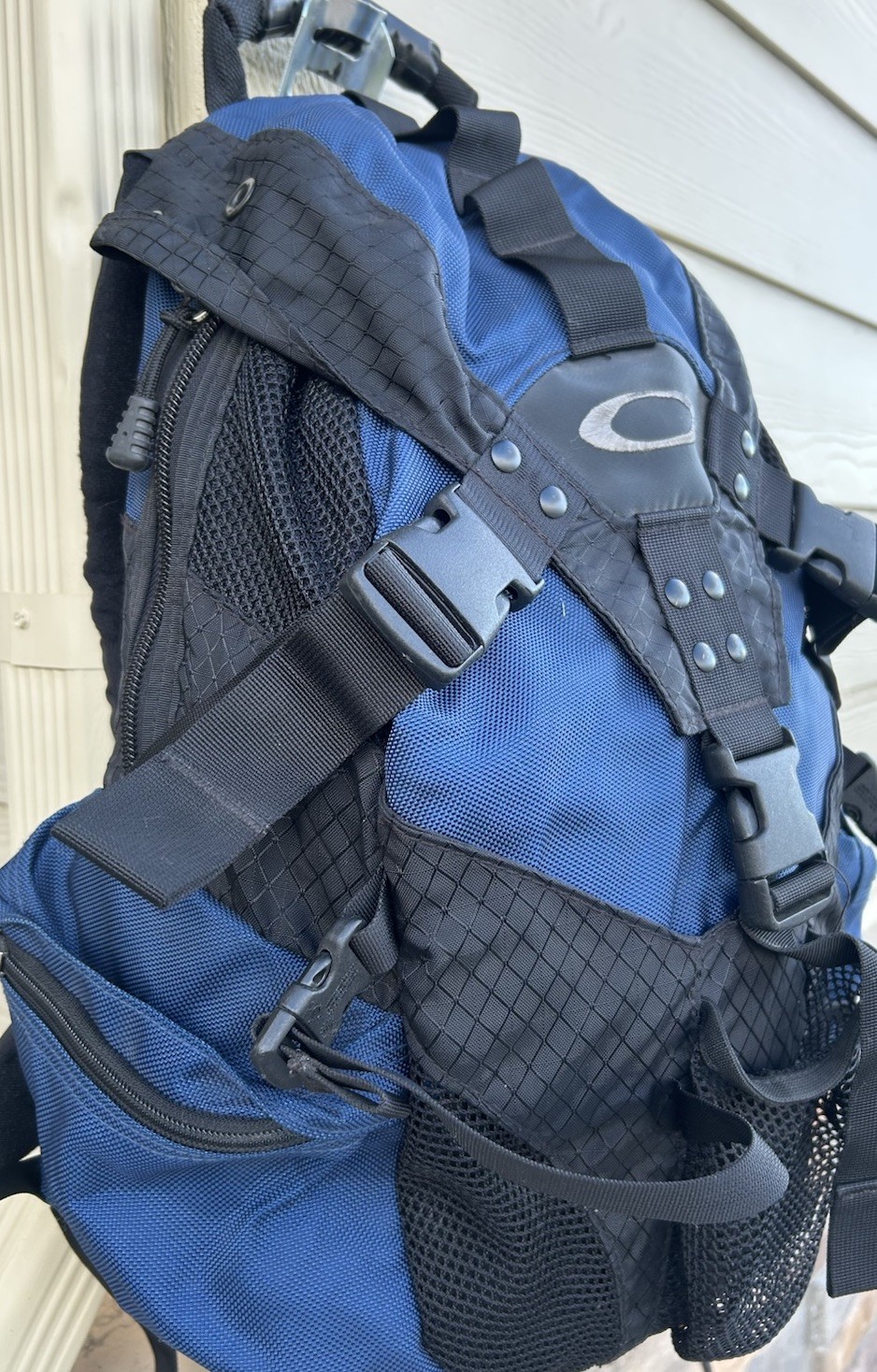 Vintage Y2K OAKLEY ICON Tactical Rucksack BACKPACK Blue + Black
