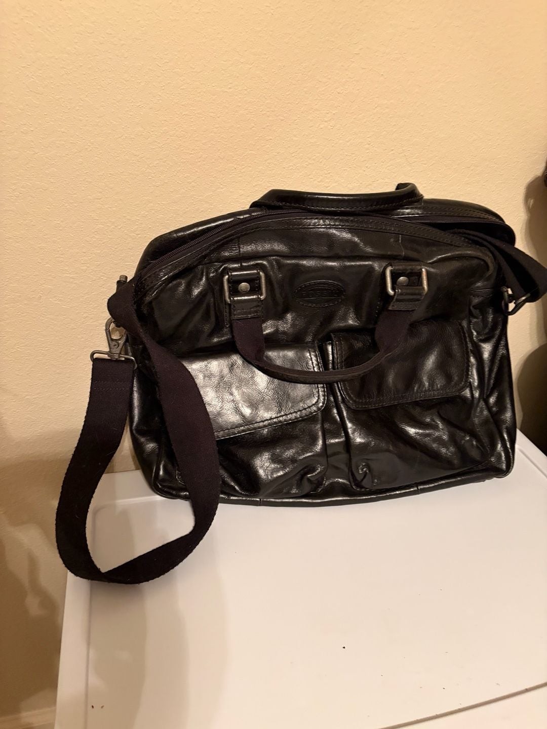 Fossil Vintage Black Leather Multi-Pocket Work Briefcase Messenger Bag