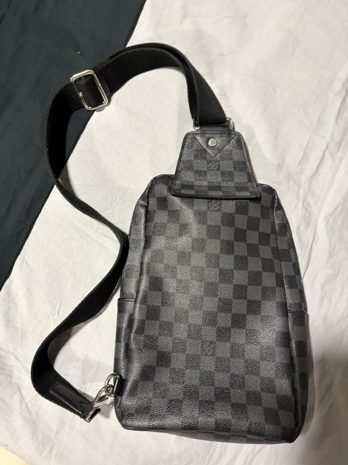 Louis Vuitton Avenue Damier Graphite Sling Bag