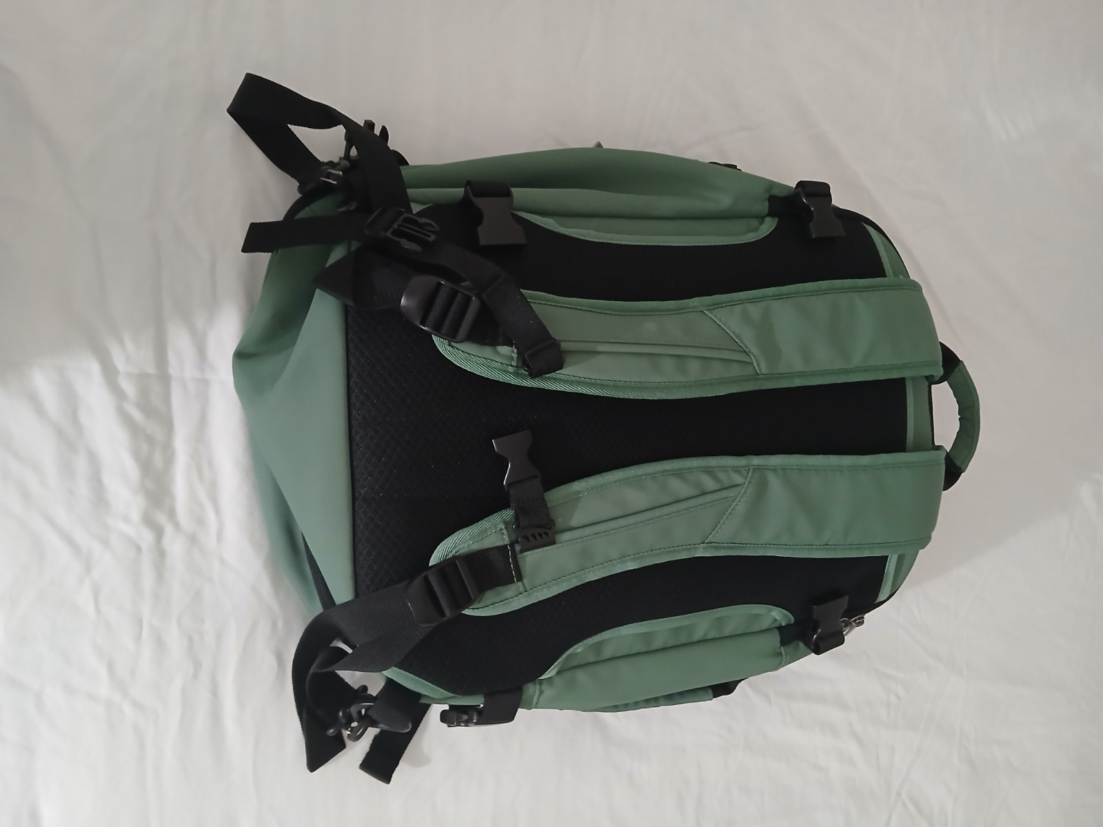 Open Story Unisex 35L Zip Closure Adjustable Travel Backpack Bag, Mint Green