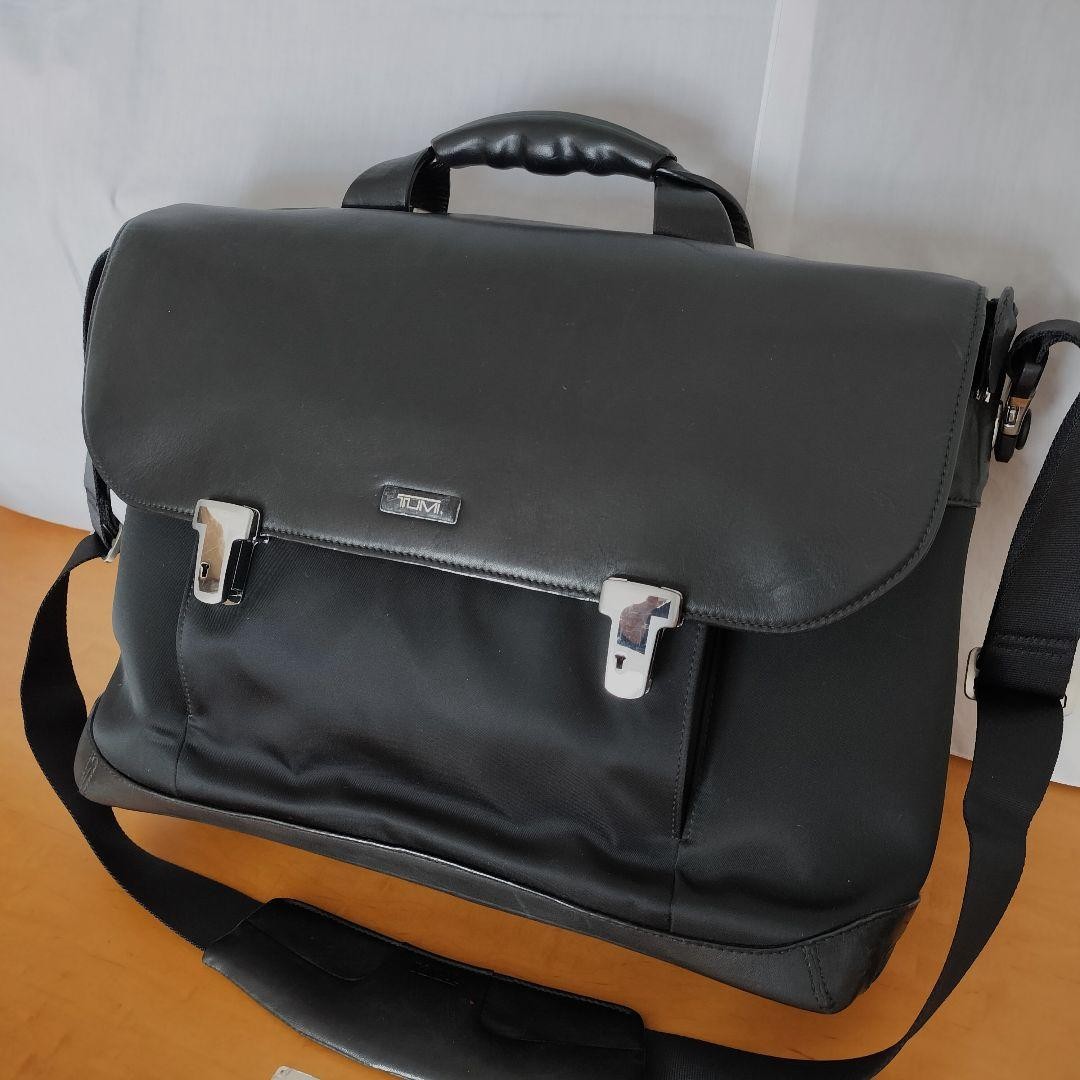 Tumi Formula T 2way Briefcase Circuit Leather FXT Black 40cm 30cm 12cm
