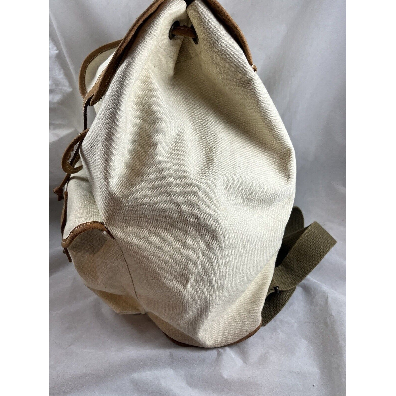 GH Bass Canvas Backpack Rucksack Drawstring Closure Bucket Style Leather Trim