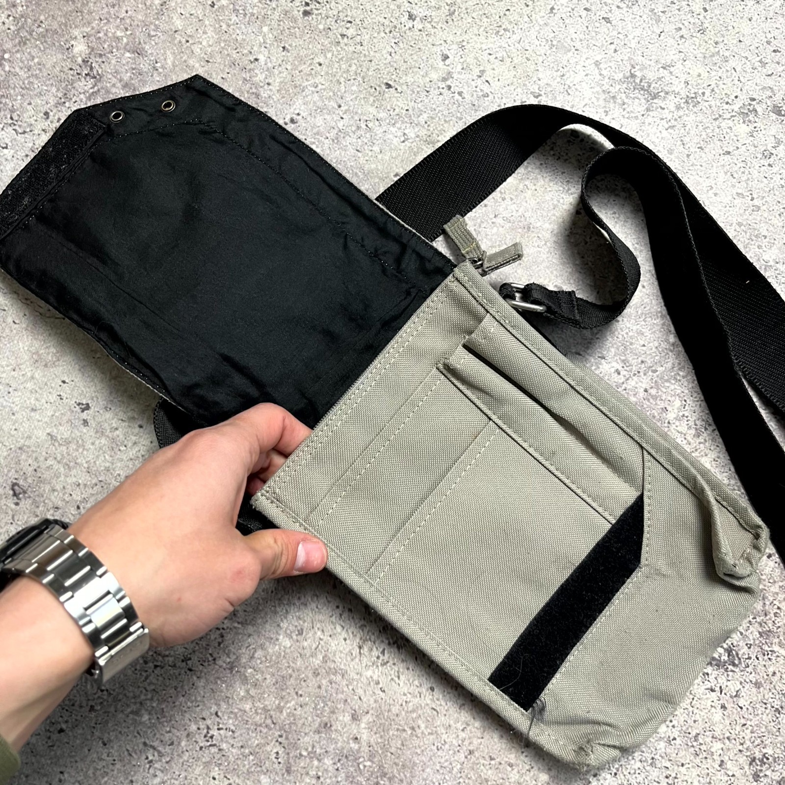 Vintage QUIKSILVER Biege Canvas Utility Shoulder Bag Crossbody Messenger Pouch