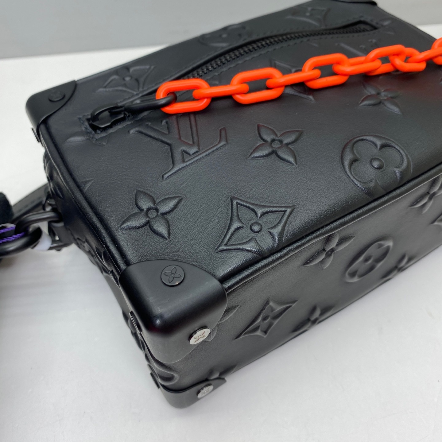 Louis Vuitton Pre-Owned Authentic Box Clutch Black M58906 18.5x13x8cm Cowhide