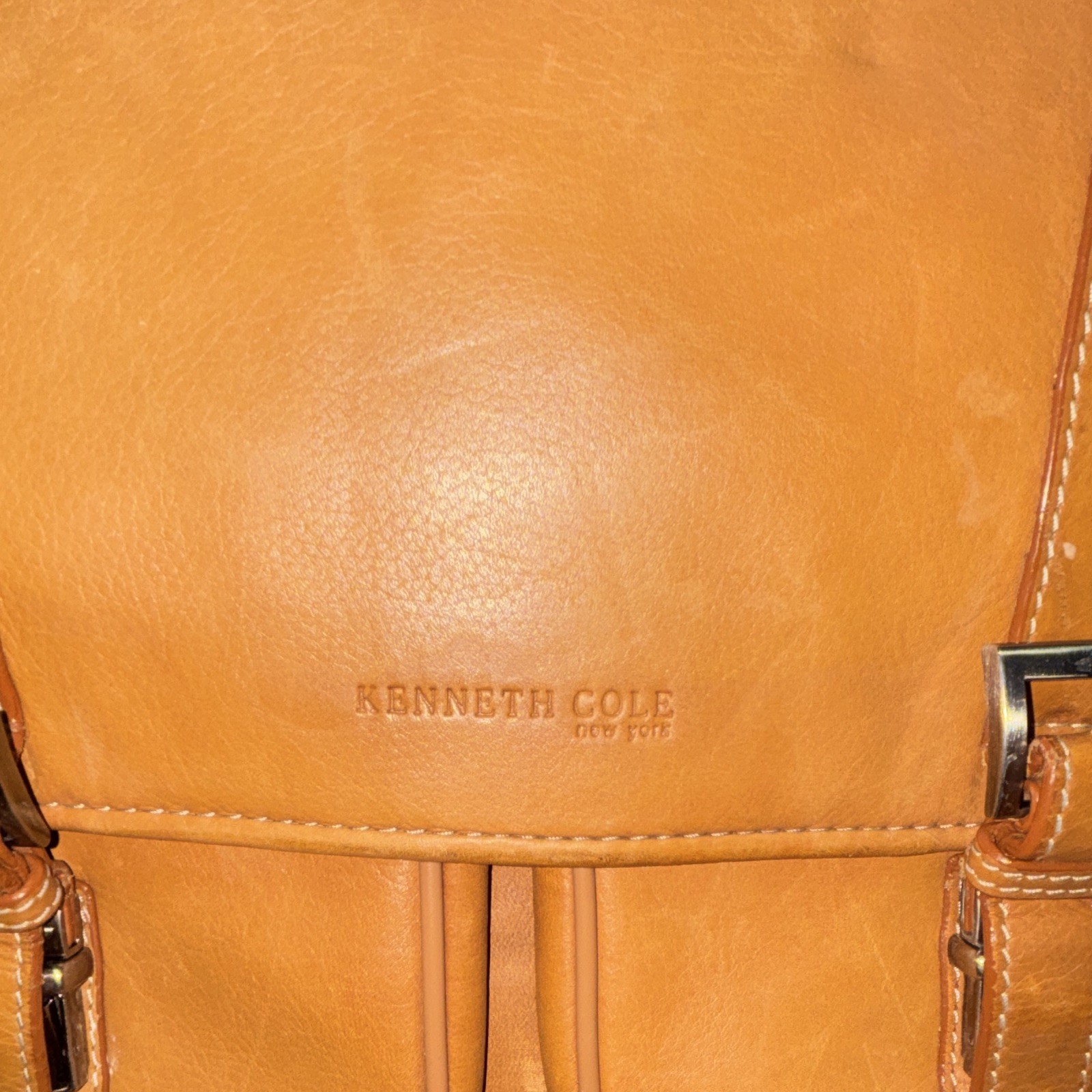 Kenneth Cole Brown Messenger Bag Large Shoulder Strap Buckle Zip Pockets Travel