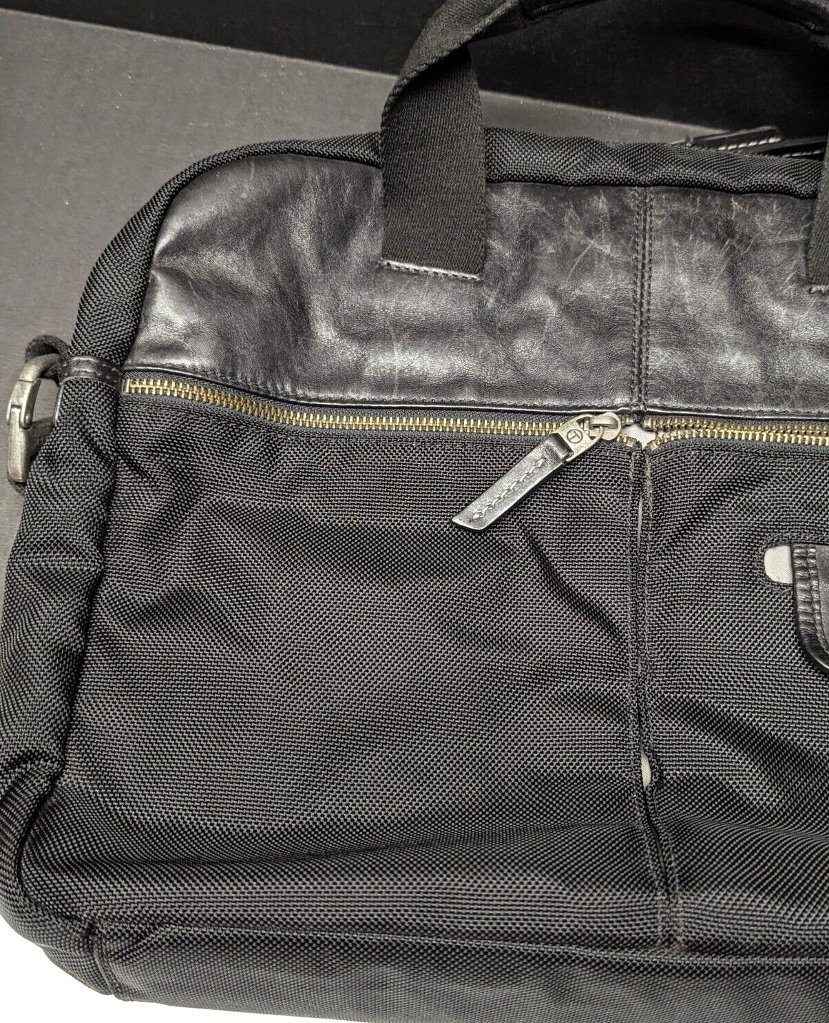 Tumi T-tech Leather and Nylon Portfolio Medium Black Multiple Pockets 12″Hx15″W