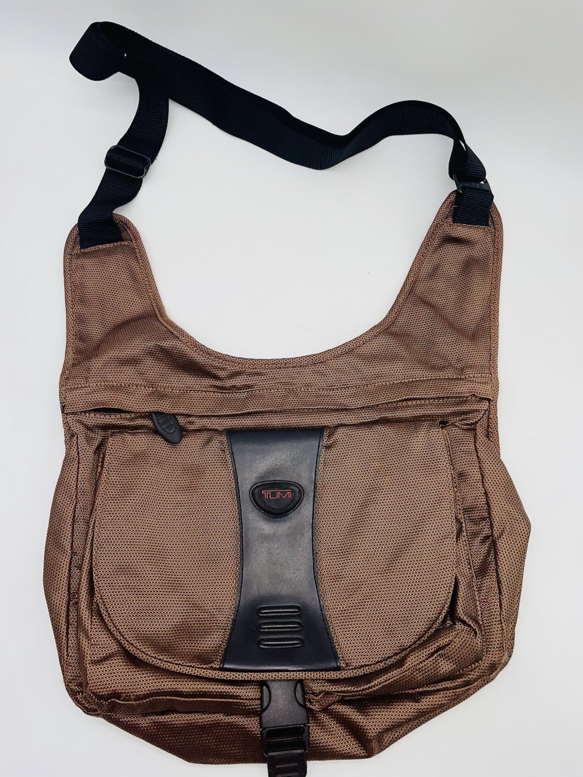 TUMI T2 Shoulder Messenger Crossbody Sling Laptop Ballistic Nylon Brown Copper
