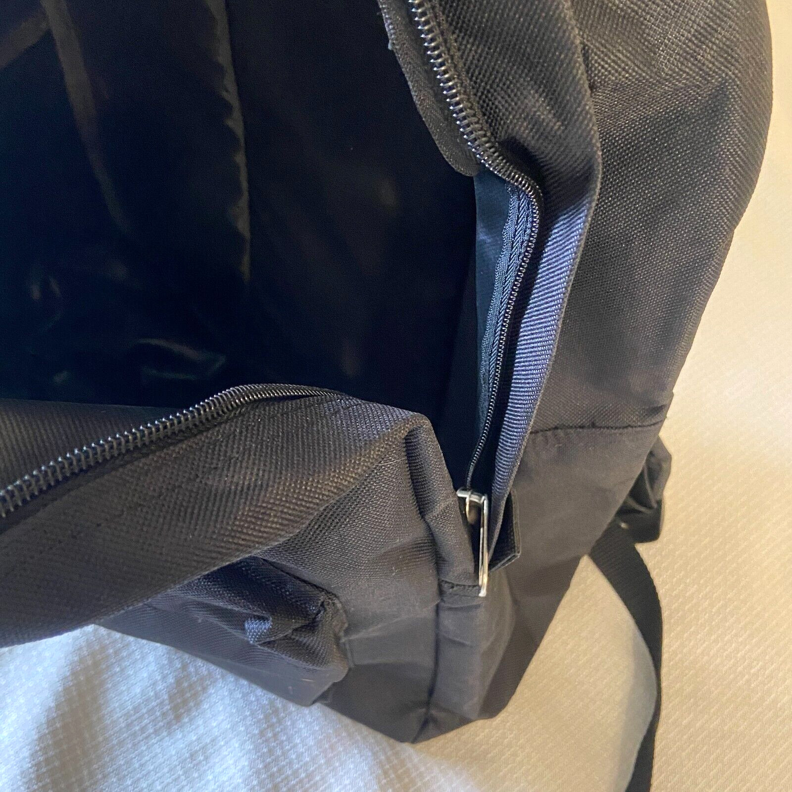 Black Everest Backpack Luggage Bag Travel School Sports 17 in x 13 in NWOT