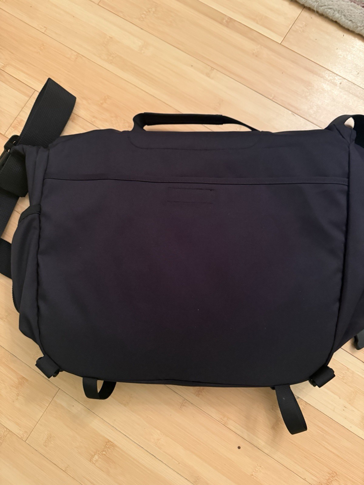 Patagonia Large Black Messenger Bag Zip & Buckle, Adjustable Crossbody Strap