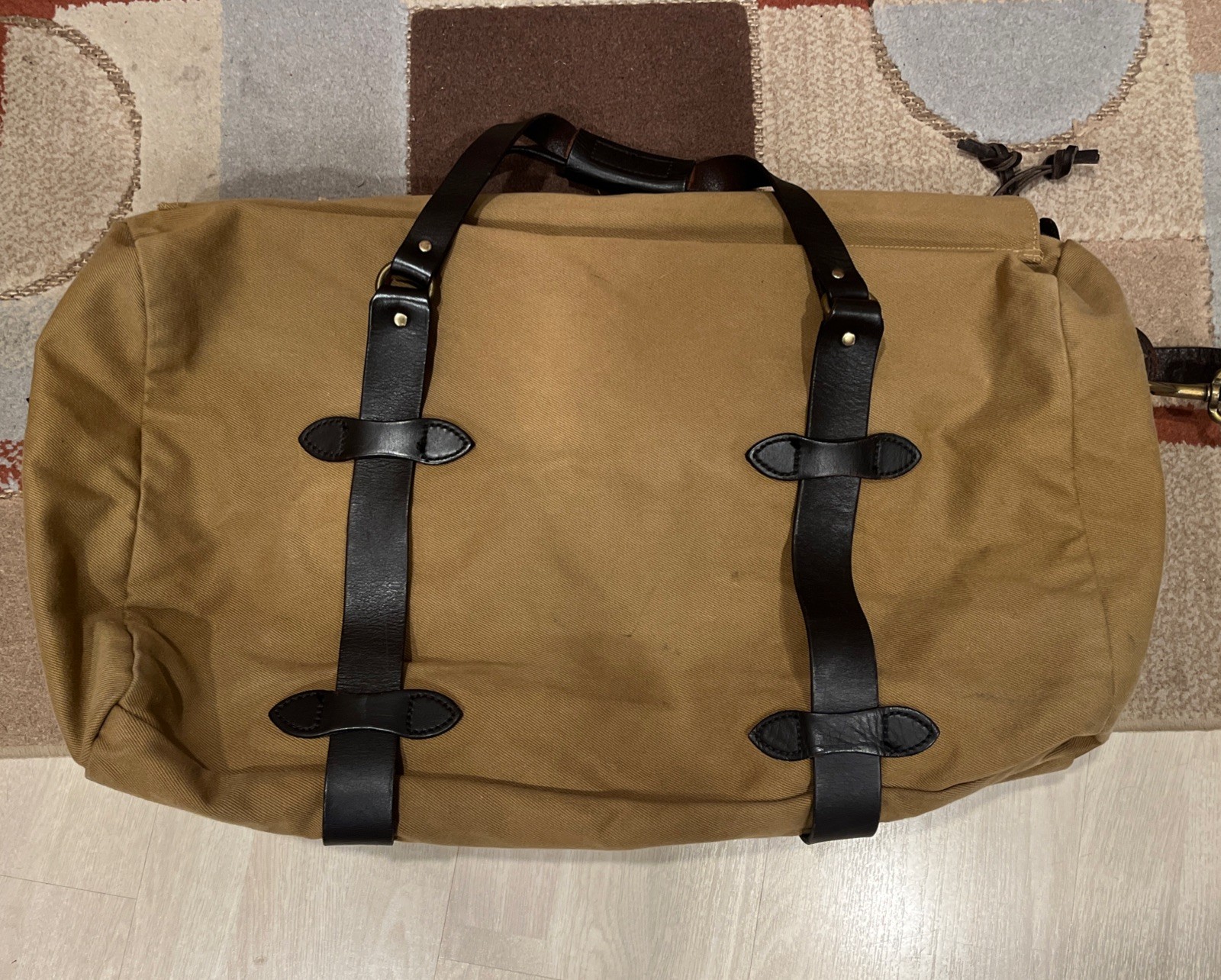 🔥Filson USA Rugged Twill Medium Duffle Bag Tan 70222 Bridle Leather Strap -Read