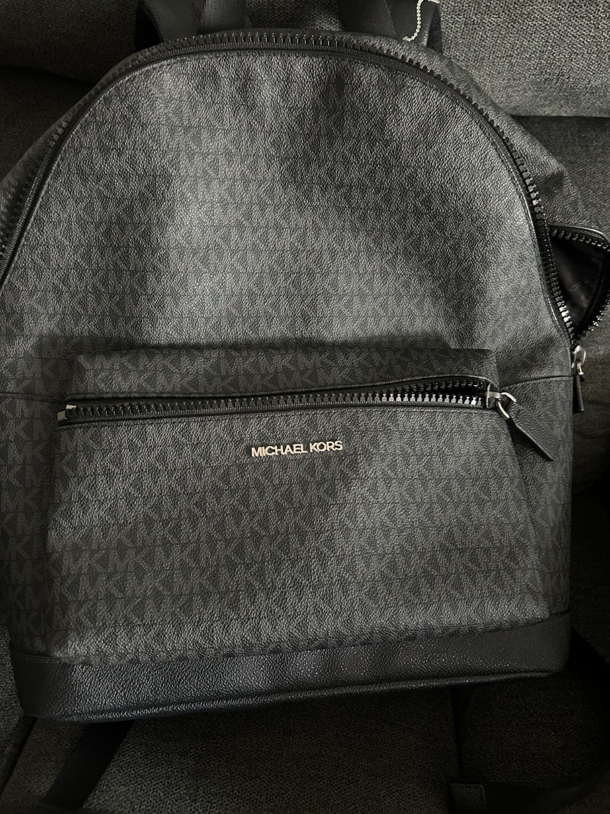 Michael Kors Jet Set Front Pocket Men’s Leather Backpack – Black (87F9LMNB3B)